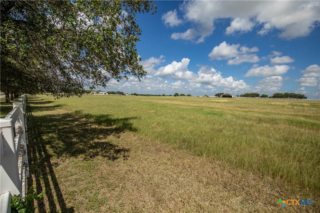 La Vernia, Texas, 78121, United States, 2 Bedrooms Bedrooms, ,3 BathroomsBathrooms,Residential,For Sale,2001735