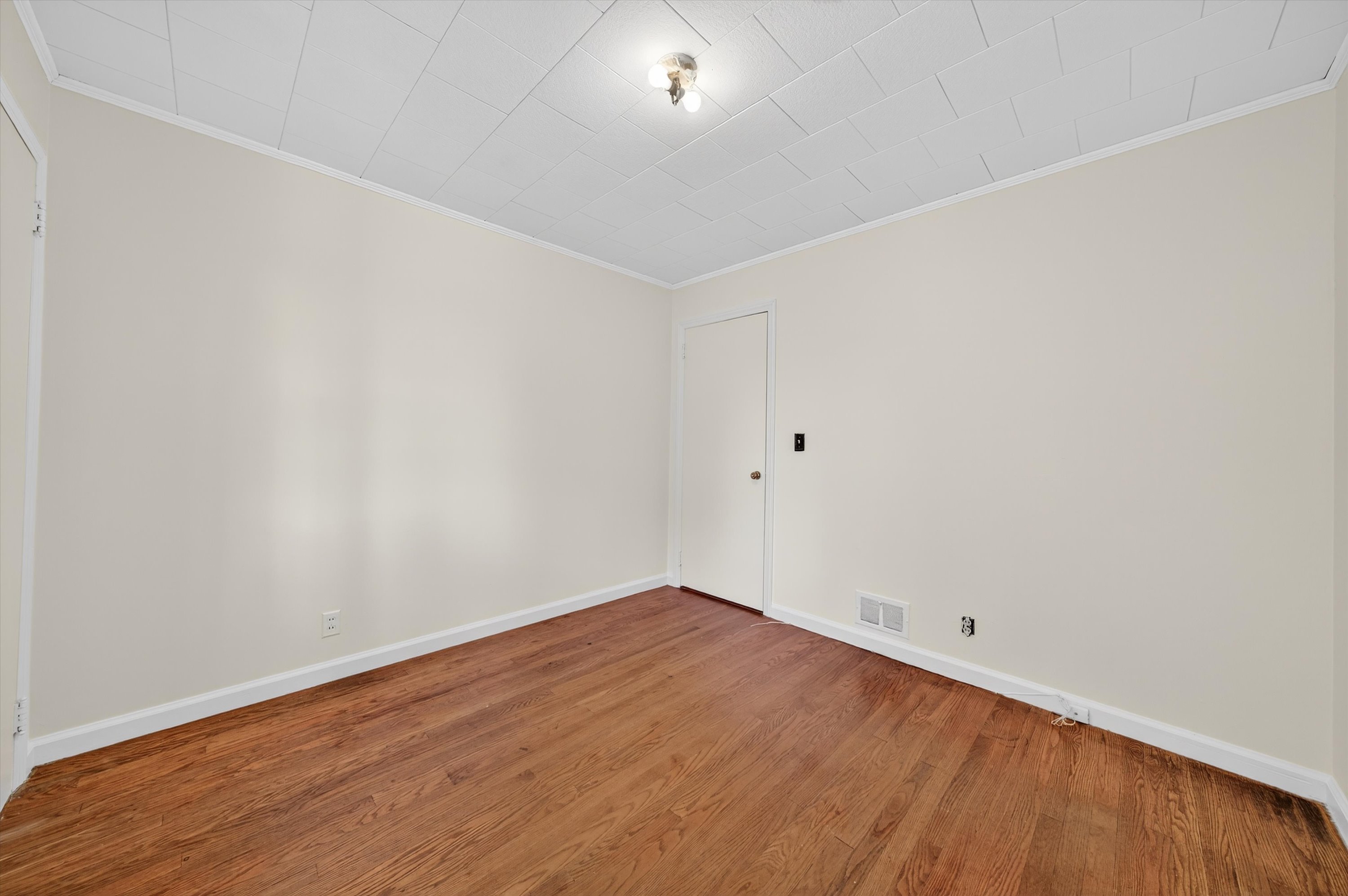 Monroe, New York, 10950, United States, 3 Bedrooms Bedrooms, ,2 BathroomsBathrooms,Residential,For Sale,1983456