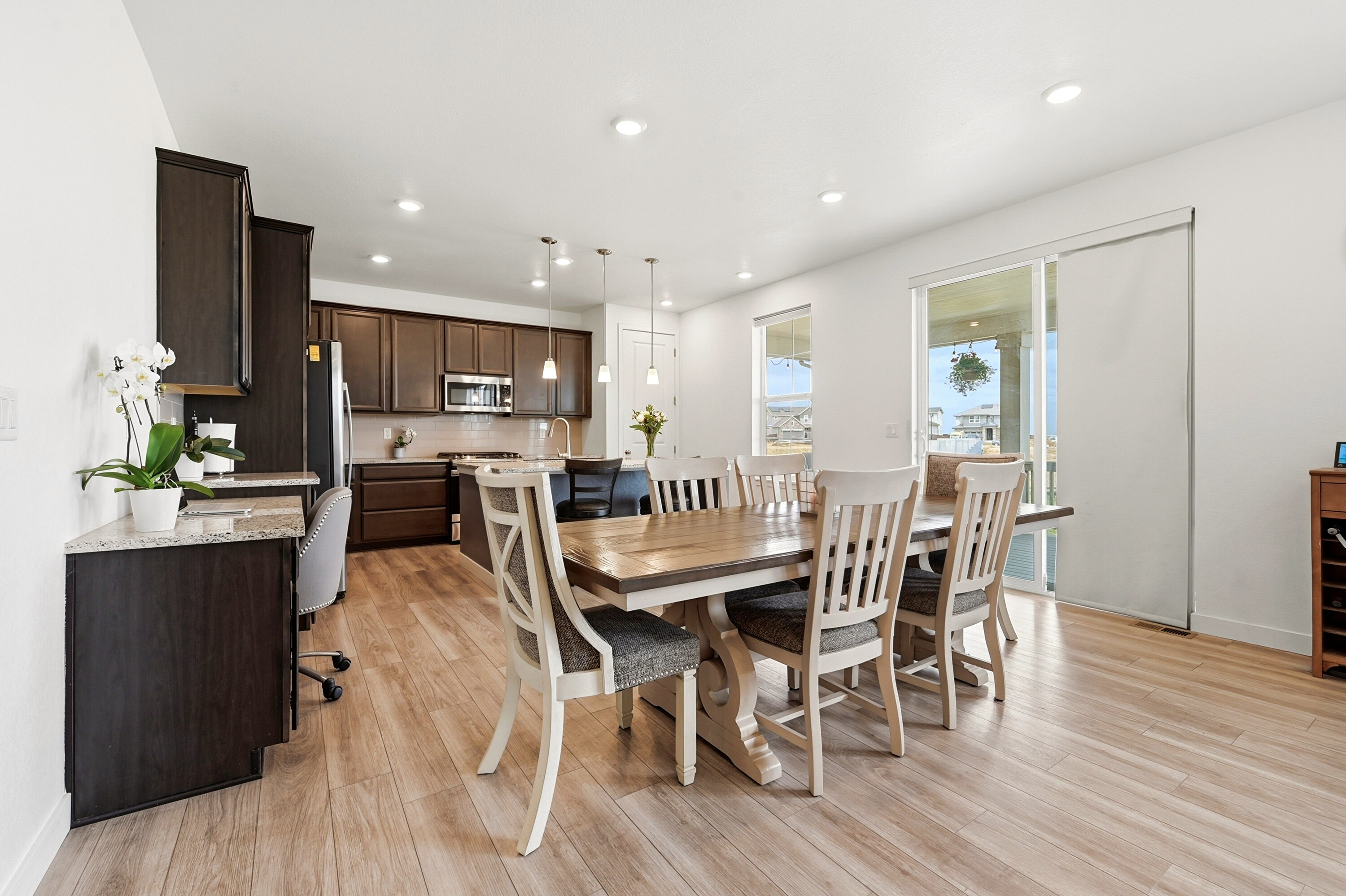 Thornton, Colorado, 80602, United States, 4 Bedrooms Bedrooms, ,2 BathroomsBathrooms,Residential,For Sale,2048657