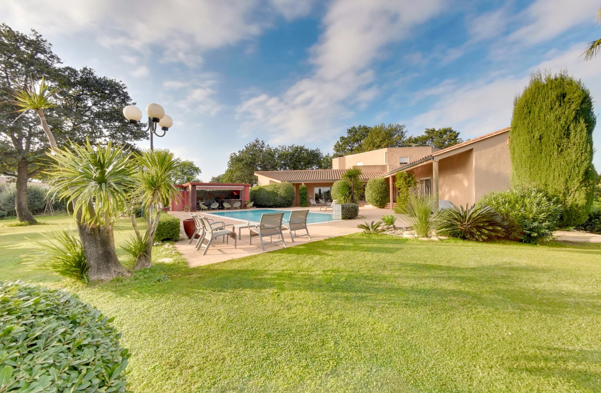 Perpignan, Occitanie, 66000, FR, 3 Bedrooms Bedrooms, ,3 BathroomsBathrooms,Residential,For Sale,1669369