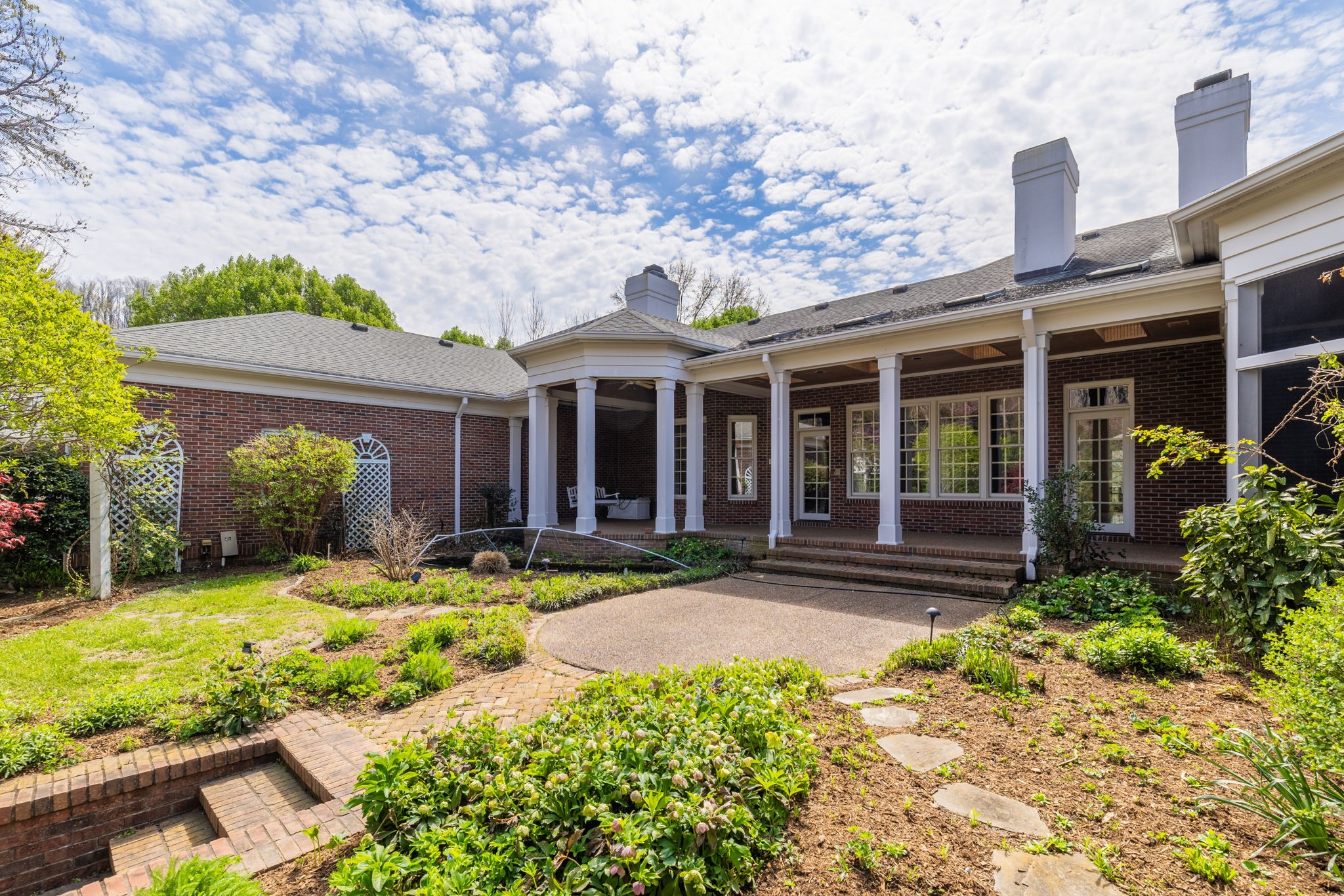  2017 Sunset Hills Ter, Nashville, TN, 37215 - 物件實景