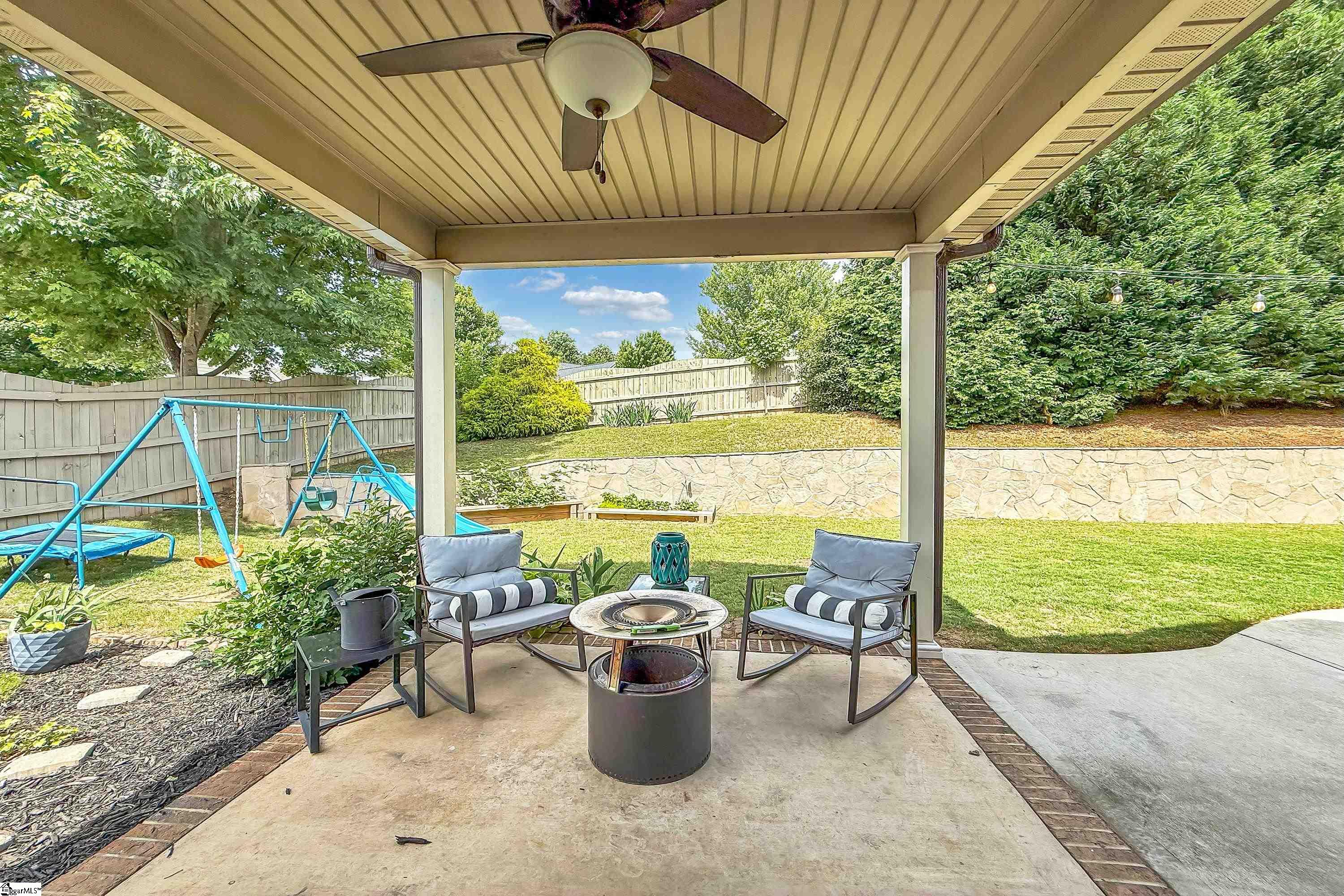 Greenville, South Carolina, 29615, United States, 5 Bedrooms Bedrooms, ,4 BathroomsBathrooms,Residential,For Sale,1827881