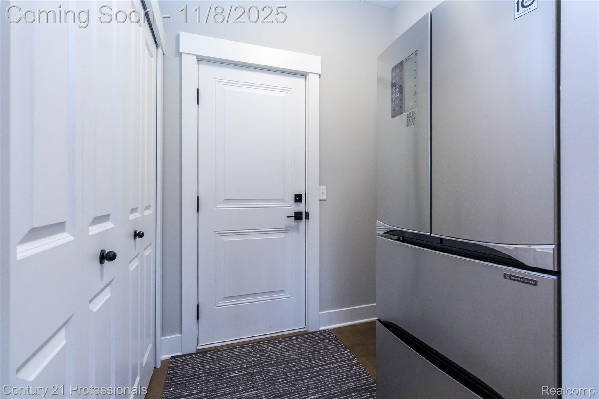 Macomb, Michigan, 48044, United States, 4 Bedrooms Bedrooms, ,3 BathroomsBathrooms,Residential,For Sale,1985765