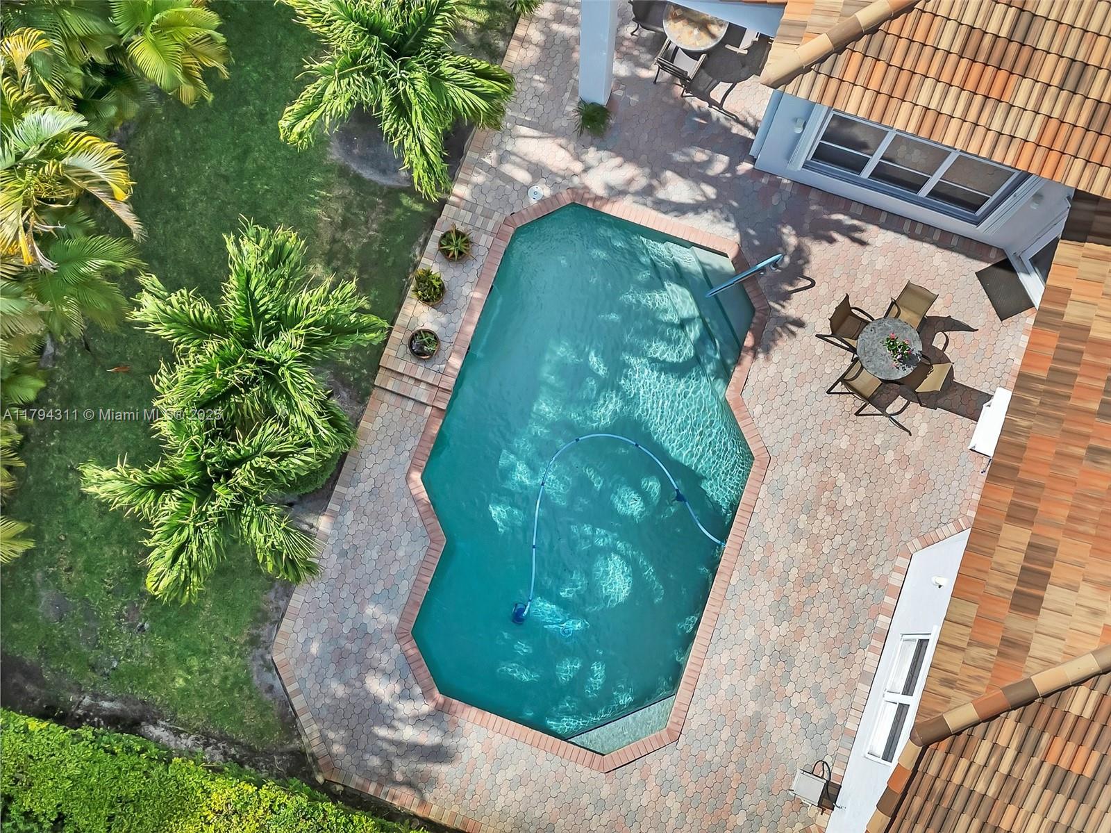 Davie, Florida, 33328, United States, 5 Bedrooms Bedrooms, ,4 BathroomsBathrooms,Residential,For Sale,1793011