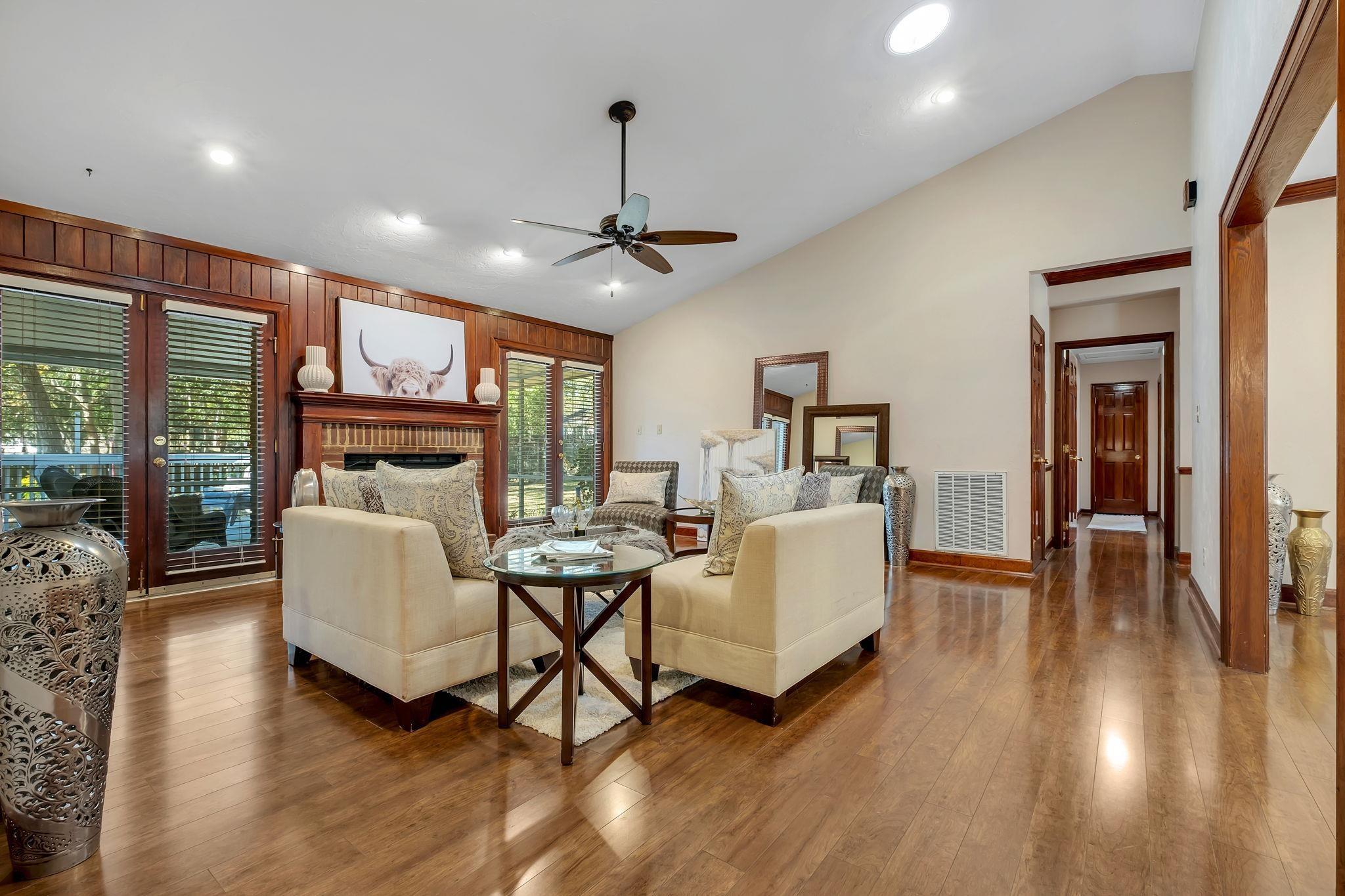 Tallahassee, Florida, 32309, United States, 4 Bedrooms Bedrooms, ,5 BathroomsBathrooms,Residential,For Sale,1992062