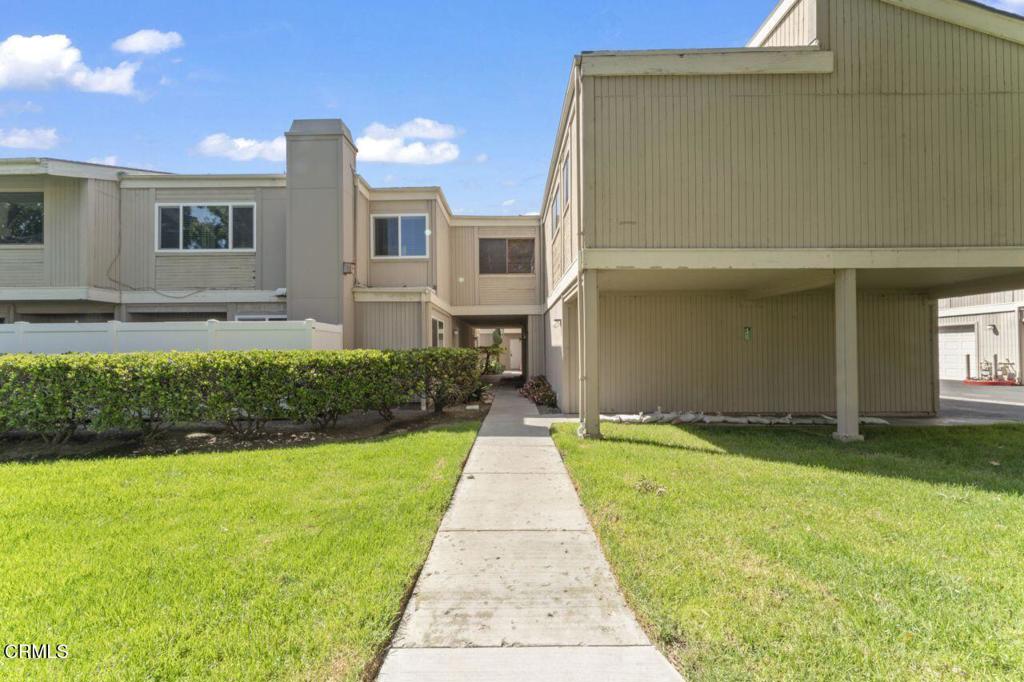 Ventura, California, 93003, United States, 2 Bedrooms Bedrooms, ,1 BathroomBathrooms,Residential,For Sale,1957237