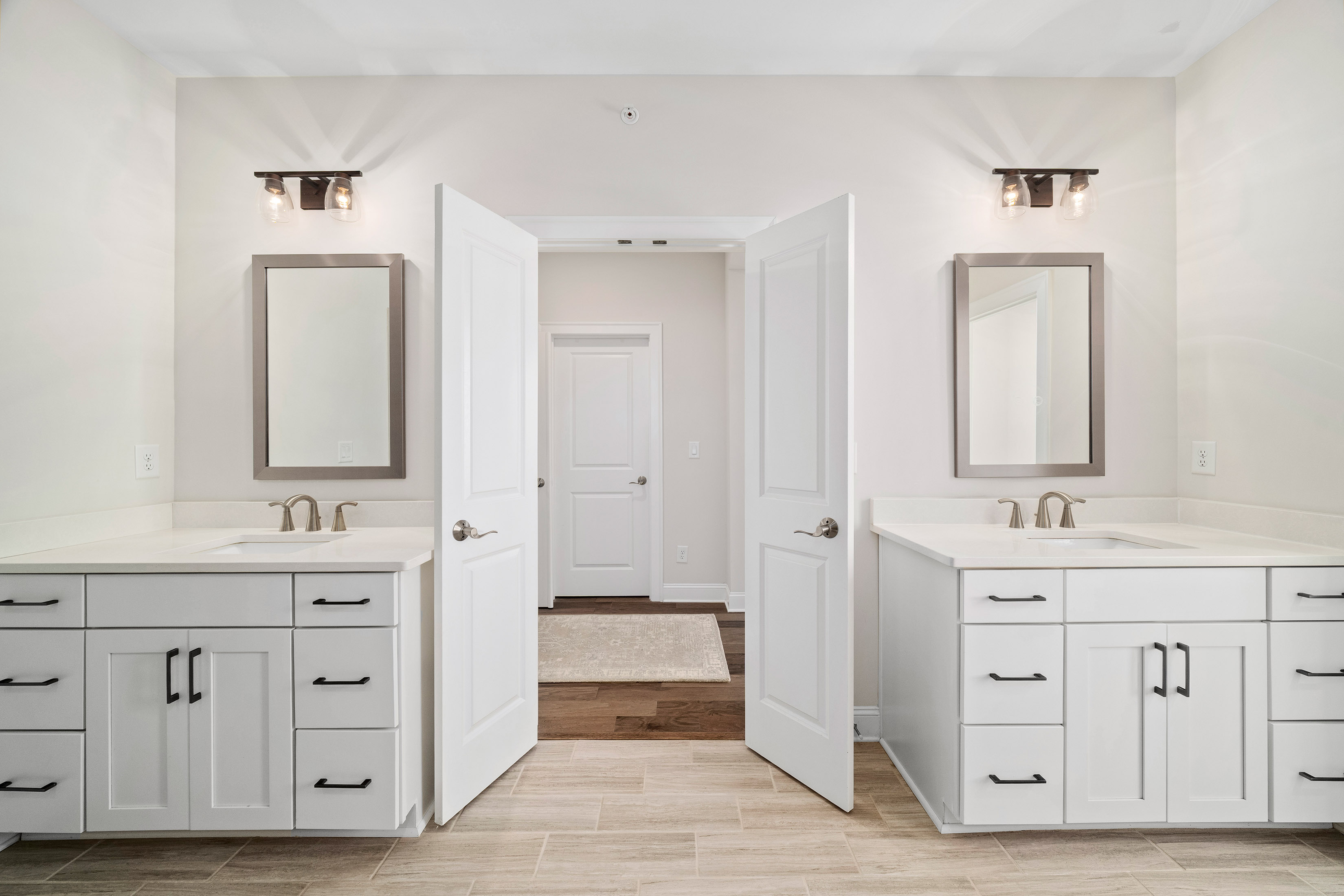  Designer Townhome in One of Alpharetta
