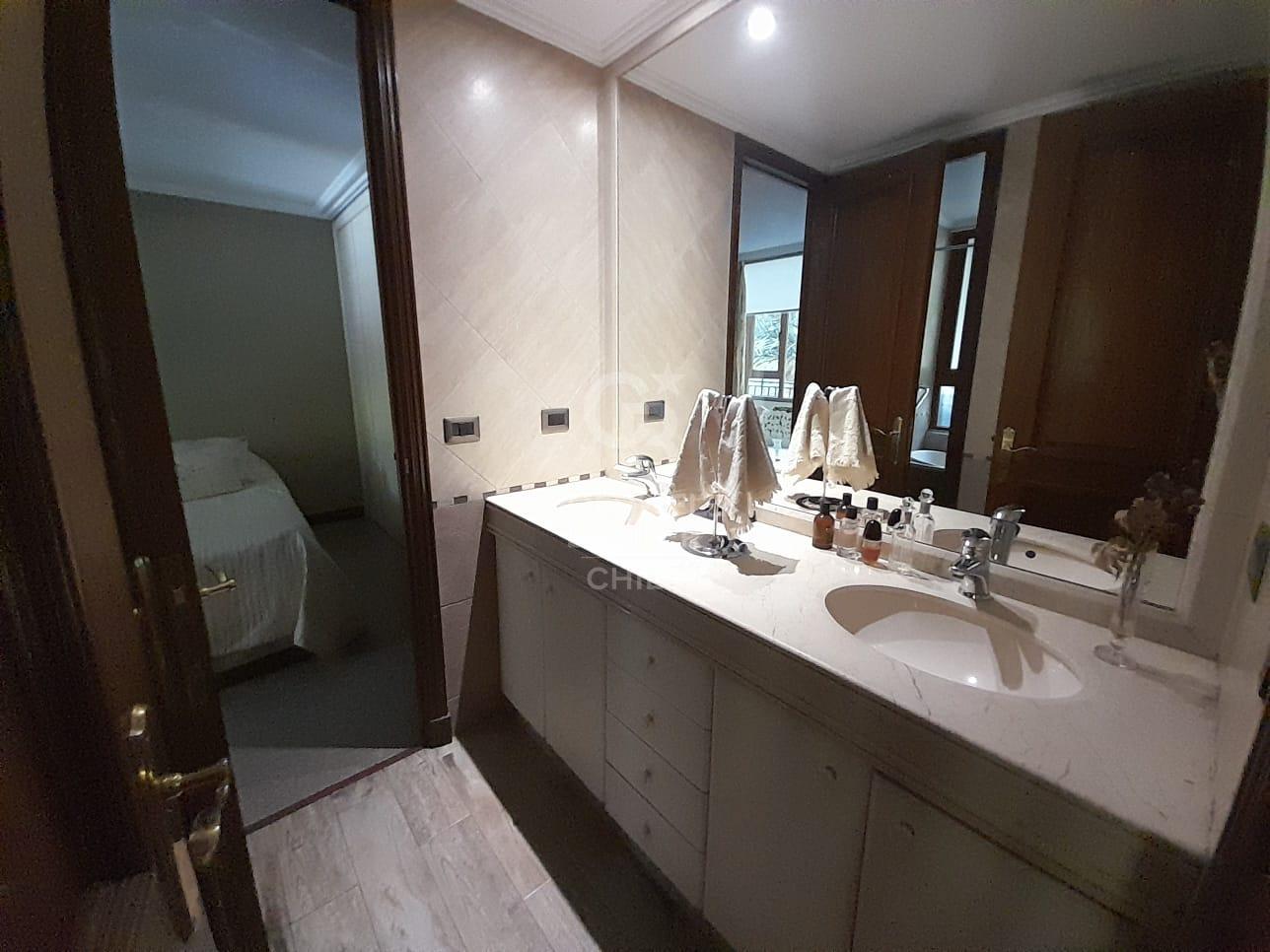 Vitacura, Chile, 3 Bedrooms Bedrooms, ,3 BathroomsBathrooms,Residential,For Sale,1752346