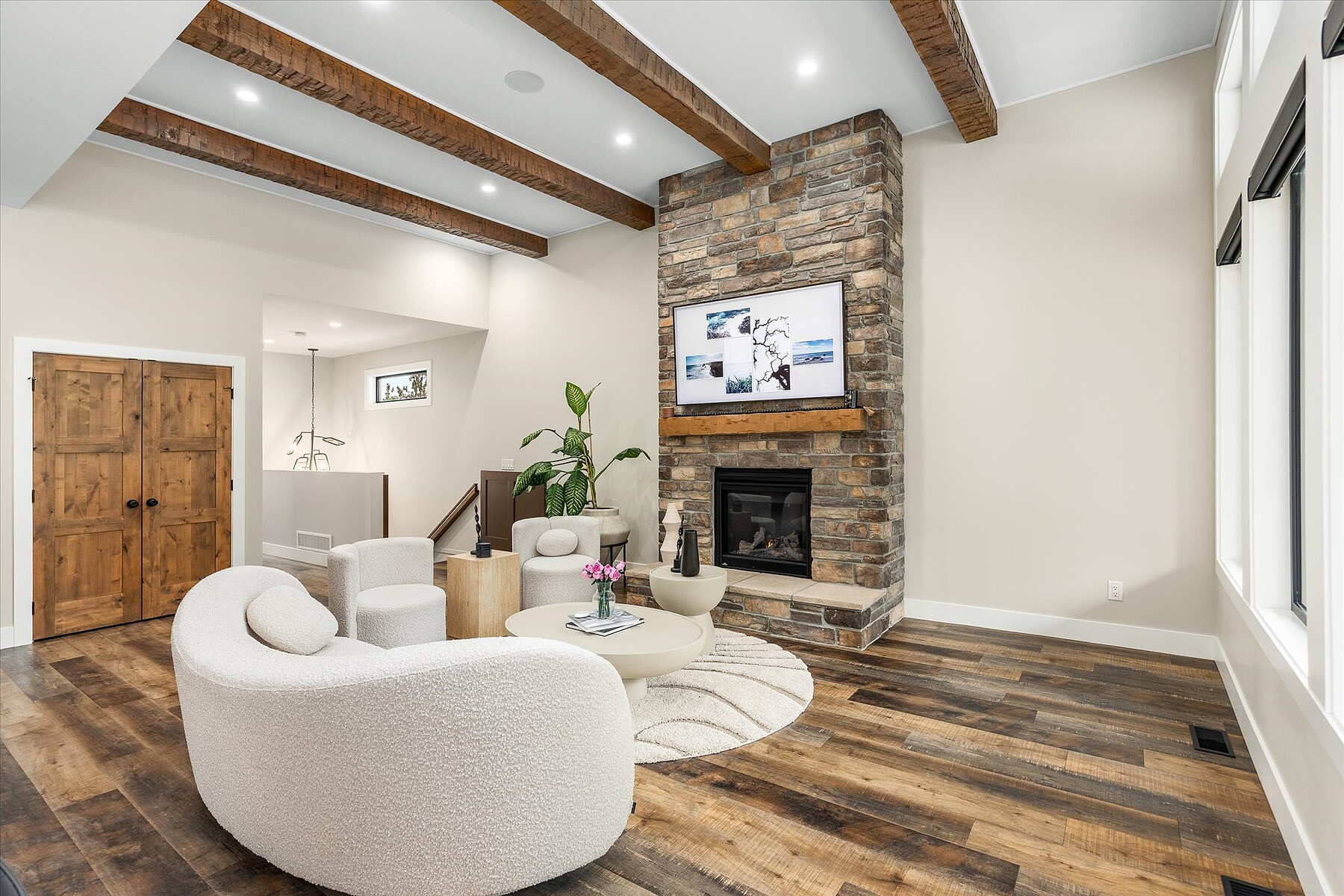  Contemporary Home in Lakestone - 物件實景