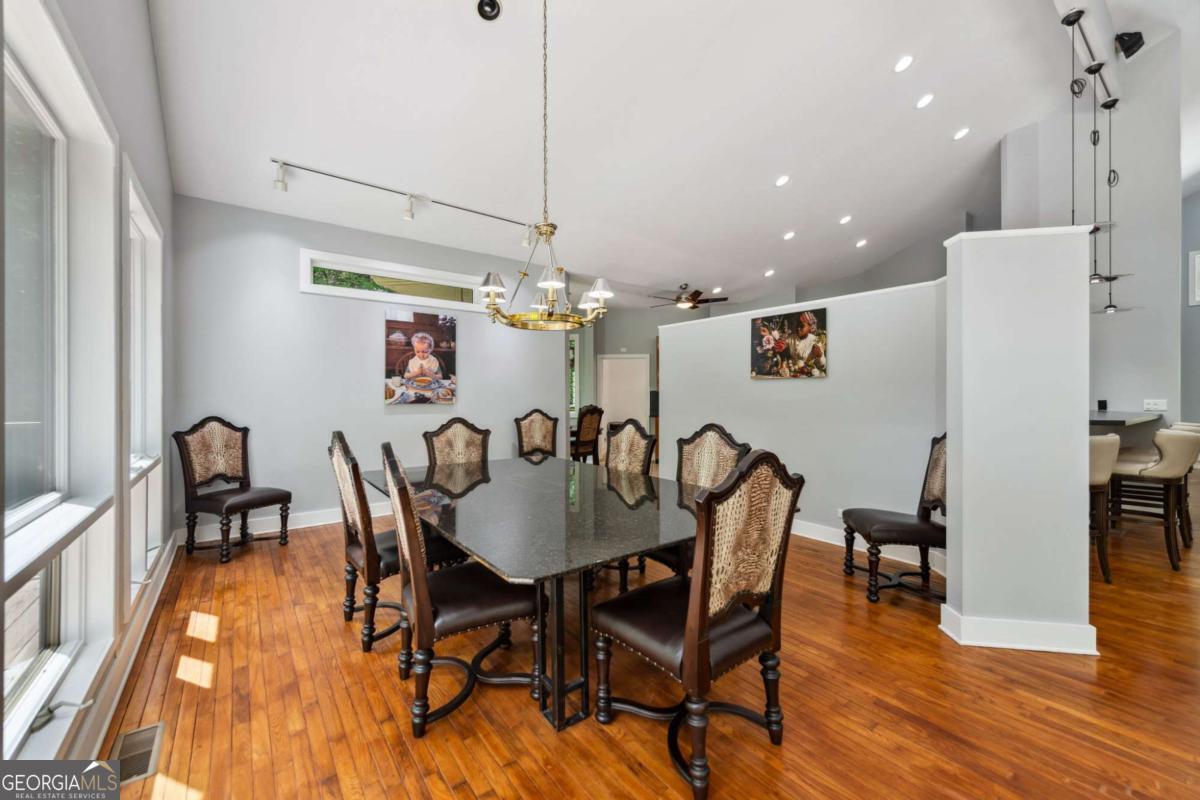 Ellijay, Georgia, 30540, United States, 5 Bedrooms Bedrooms, ,5 BathroomsBathrooms,Residential,For Sale,2016295