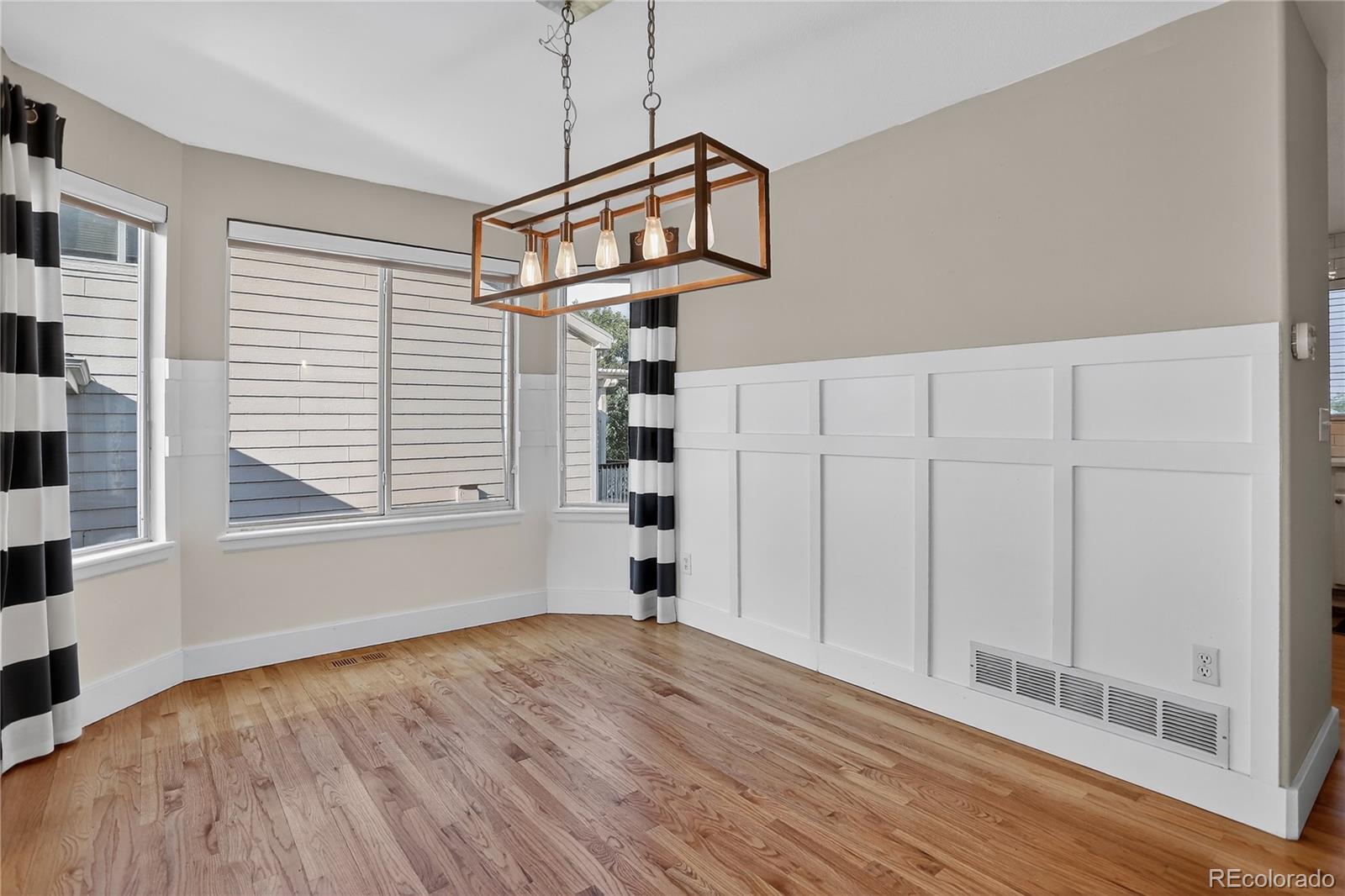 Highlands Ranch, Colorado, 80129, United States, 6 Bedrooms Bedrooms, ,3 BathroomsBathrooms,Residential,For Sale,1917876