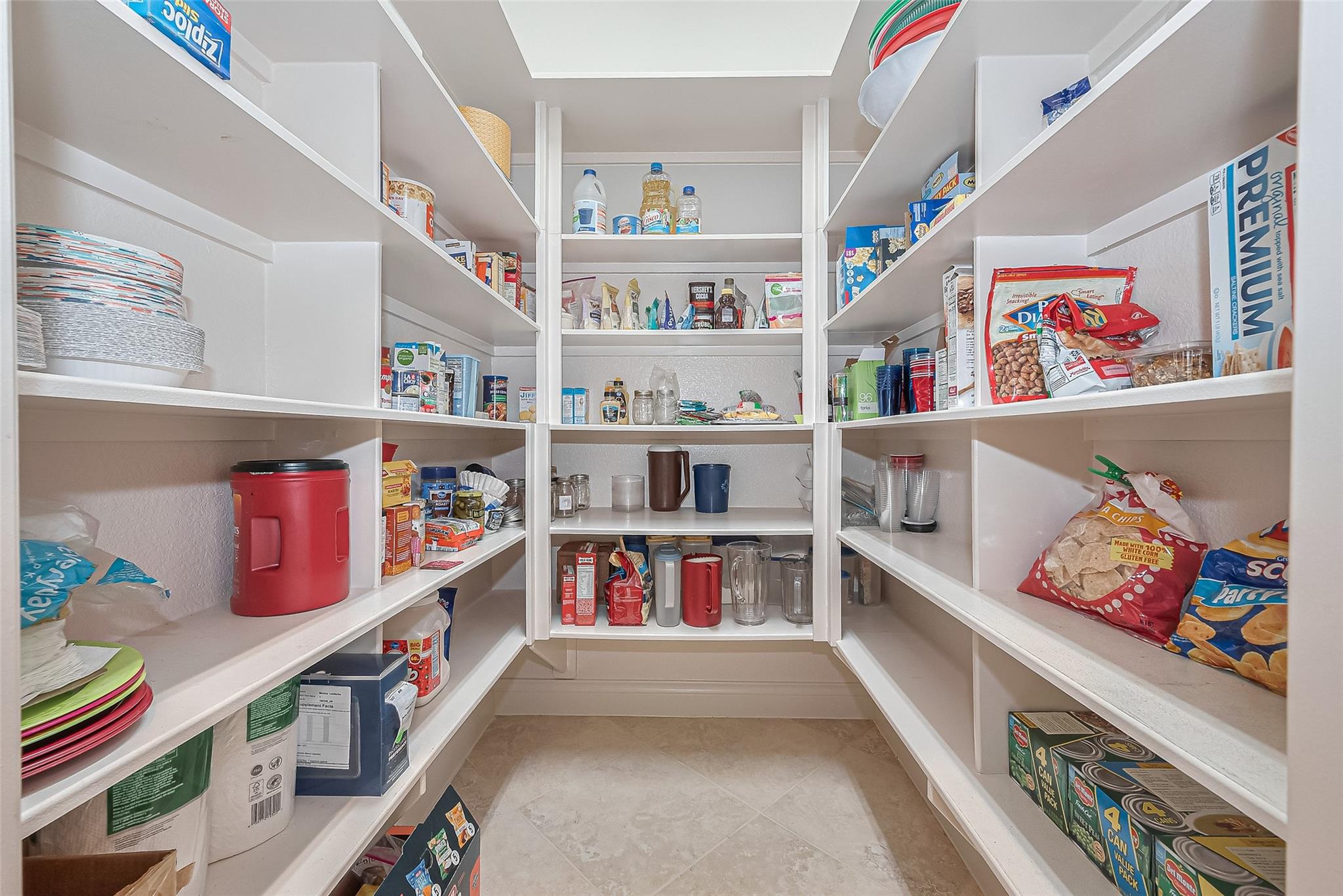 Katy, Texas, 77493, United States, 4 Bedrooms Bedrooms, ,4 BathroomsBathrooms,Residential,For Sale,1982754