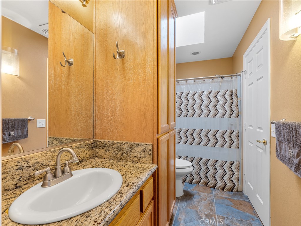 Pinon Hills, California, 92372, United States, 5 Bedrooms Bedrooms, ,3 BathroomsBathrooms,Residential,For Sale,1993354