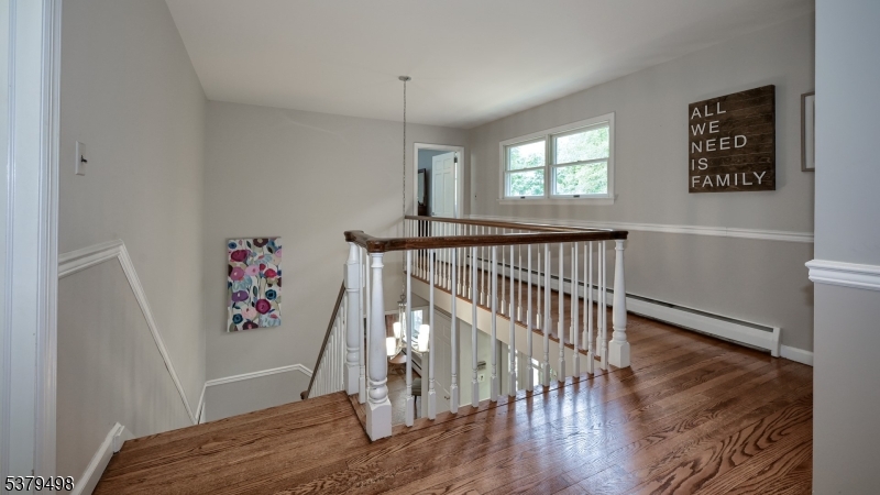 Kinnelon Boro, New Jersey, 07405, United States, 4 Bedrooms Bedrooms, ,5 BathroomsBathrooms,Residential,For Sale,1932382