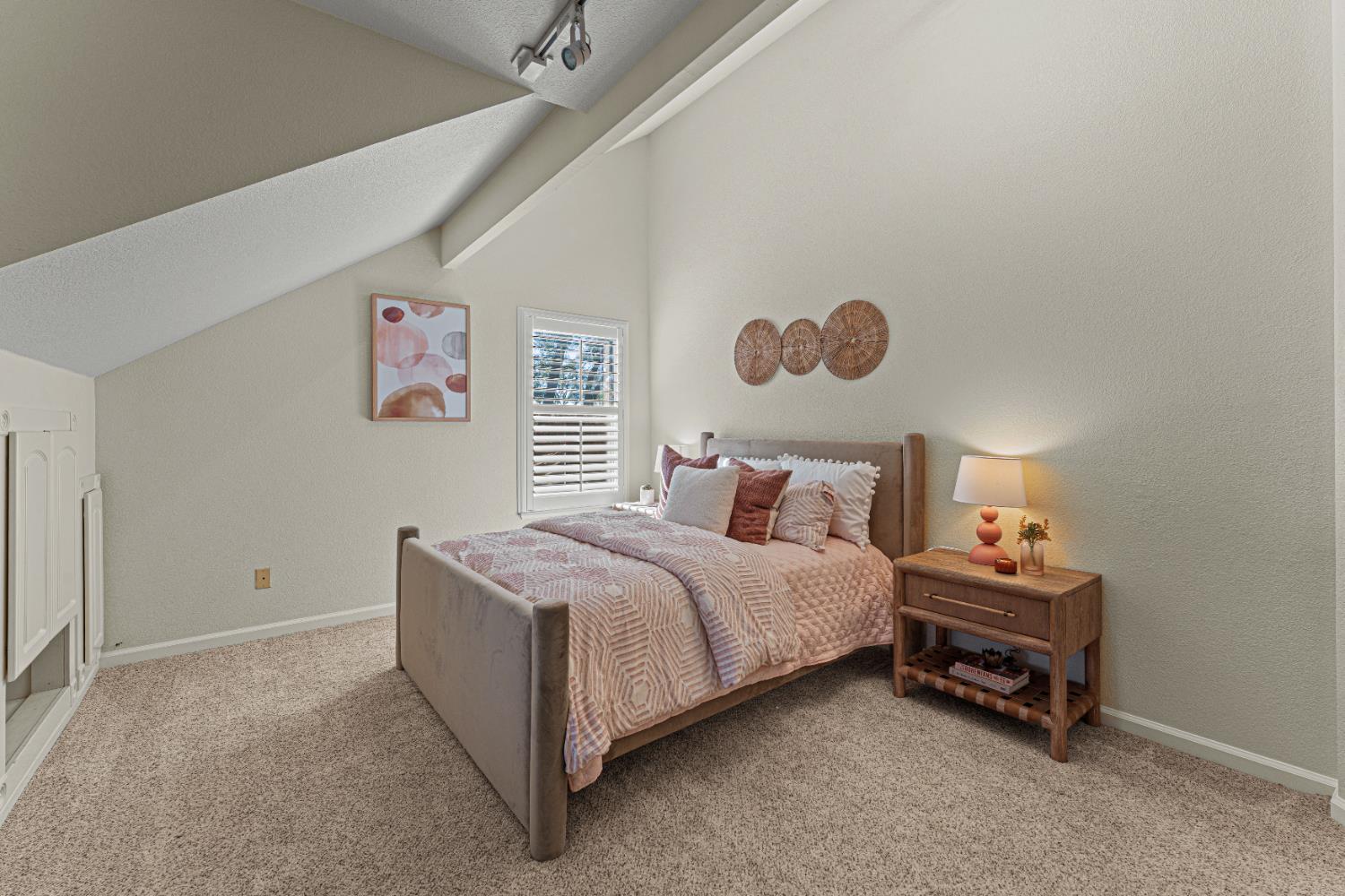 El Dorado Hills, California, 95762, United States, 4 Bedrooms Bedrooms, ,3 BathroomsBathrooms,Residential,For Sale,1987748