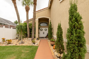 Lake Worth, Florida, 33467, United States, 4 Bedrooms Bedrooms, ,3 BathroomsBathrooms,Residential,For Sale,1887798