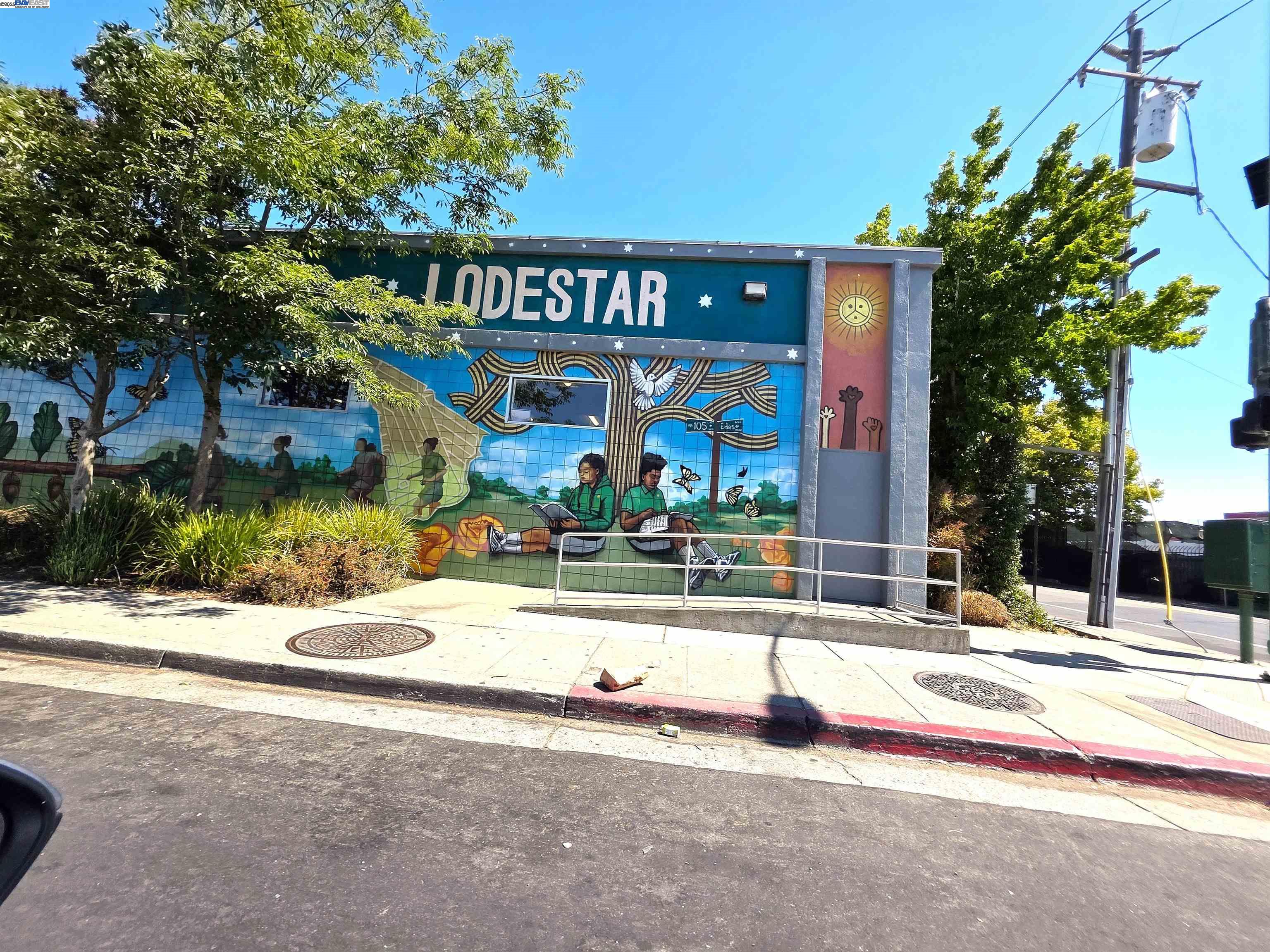 Oakland, California, 94603, United States, 3 Bedrooms Bedrooms, ,2 BathroomsBathrooms,Residential,For Sale,1991687