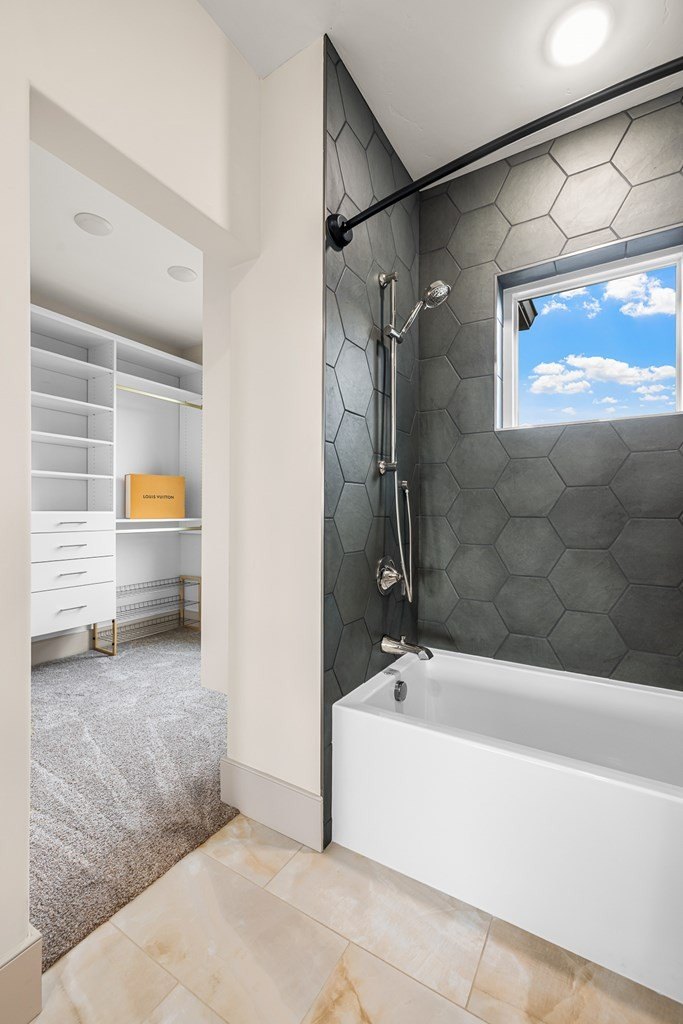 McCall, Idaho, 83638, United States, 5 Bedrooms Bedrooms, ,5 BathroomsBathrooms,Residential,For Sale,1989949