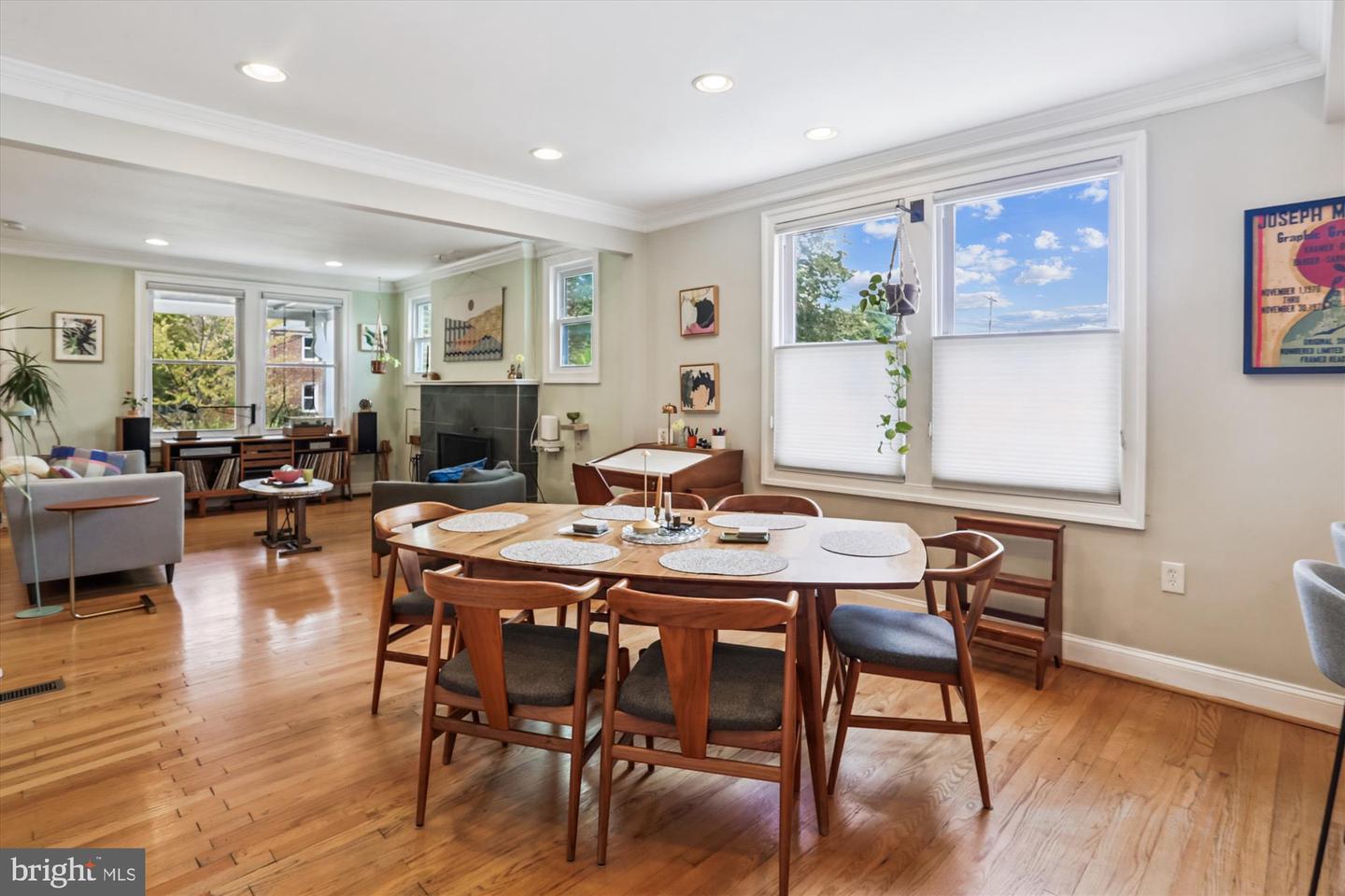 Washington, District of Columbia, 20011, United States, 3 Bedrooms Bedrooms, ,4 BathroomsBathrooms,Residential,For Sale,1941058