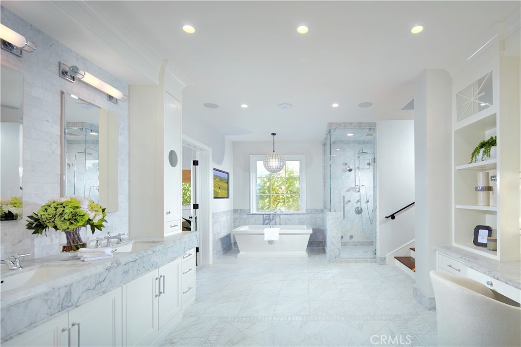 Newport Beach, California, 92660, United States, 5 Bedrooms Bedrooms, ,7 BathroomsBathrooms,Residential,For Sale,1847350