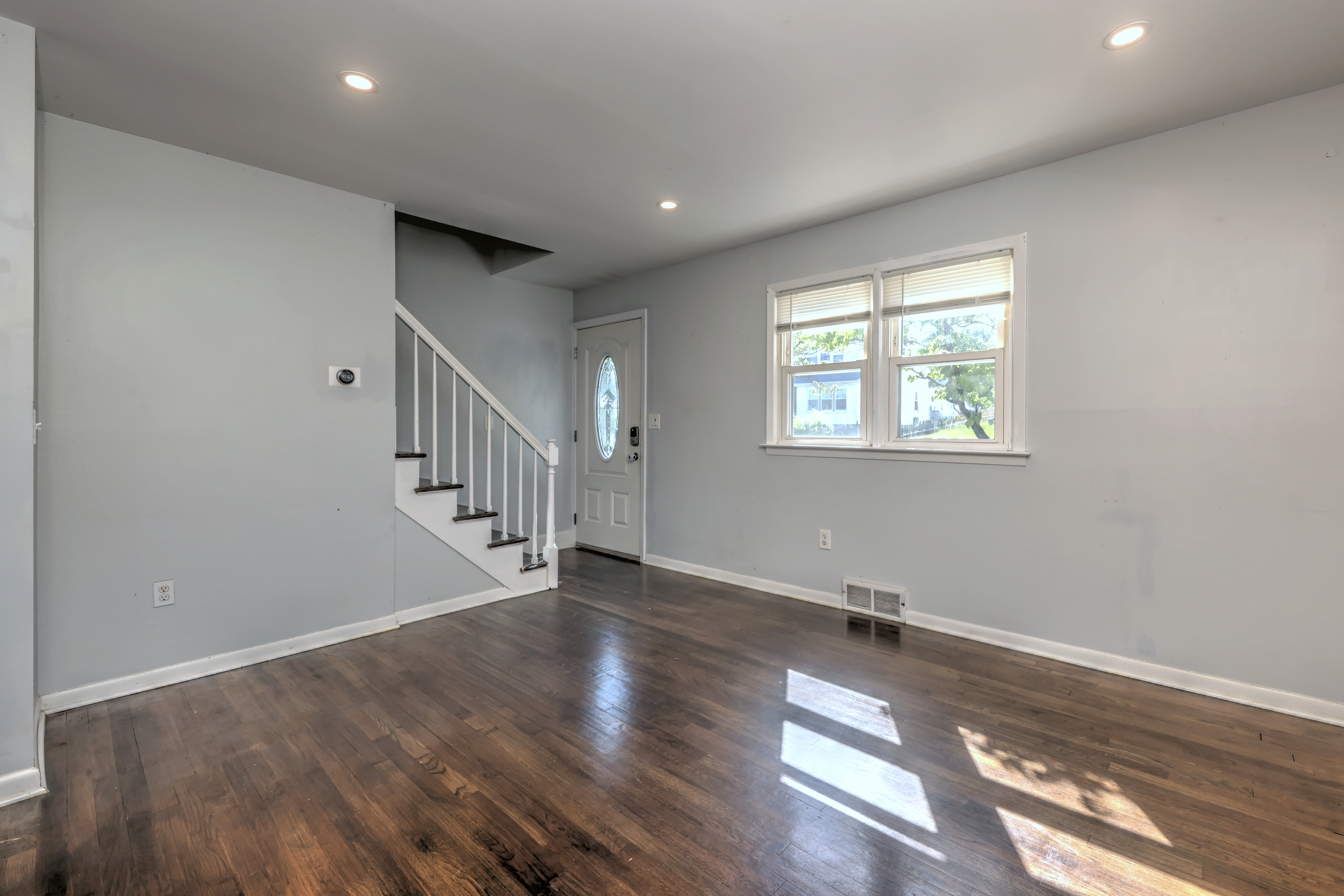  Spacious Cape-Style Home in the Desirable North End - 物件實景