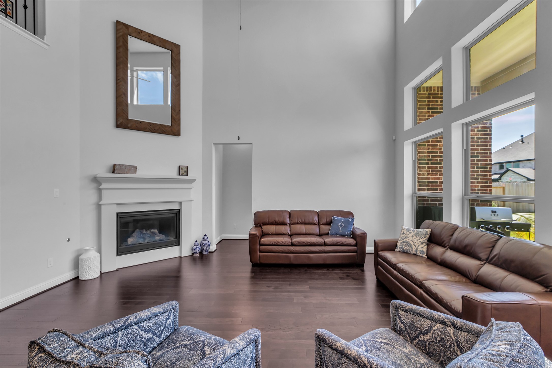 Webster, Texas, 77598, United States, 4 Bedrooms Bedrooms, ,4 BathroomsBathrooms,Residential,For Sale,1901174