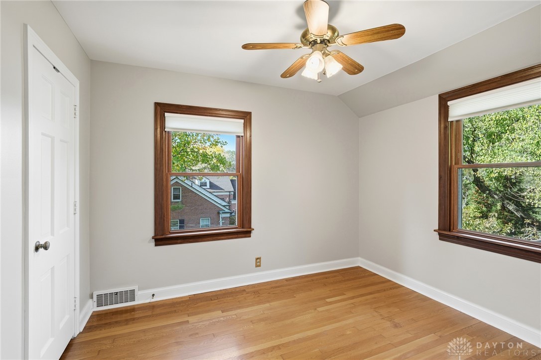 Oakwood, Ohio, 45409, United States, 4 Bedrooms Bedrooms, ,3 BathroomsBathrooms,Residential,For Sale,1987886