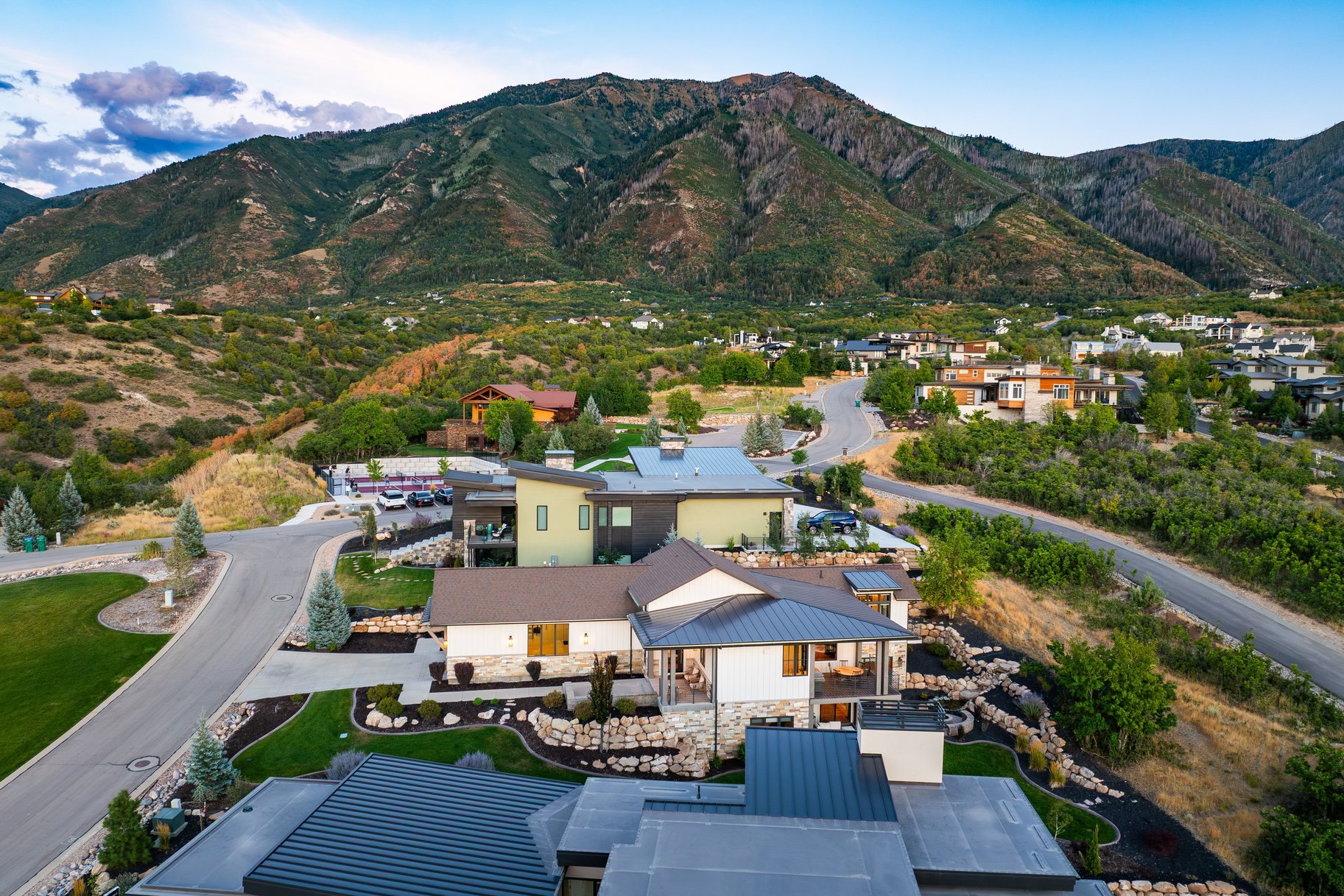  Custom-Home Quality Without the Custom-Home Wait - 物件實景