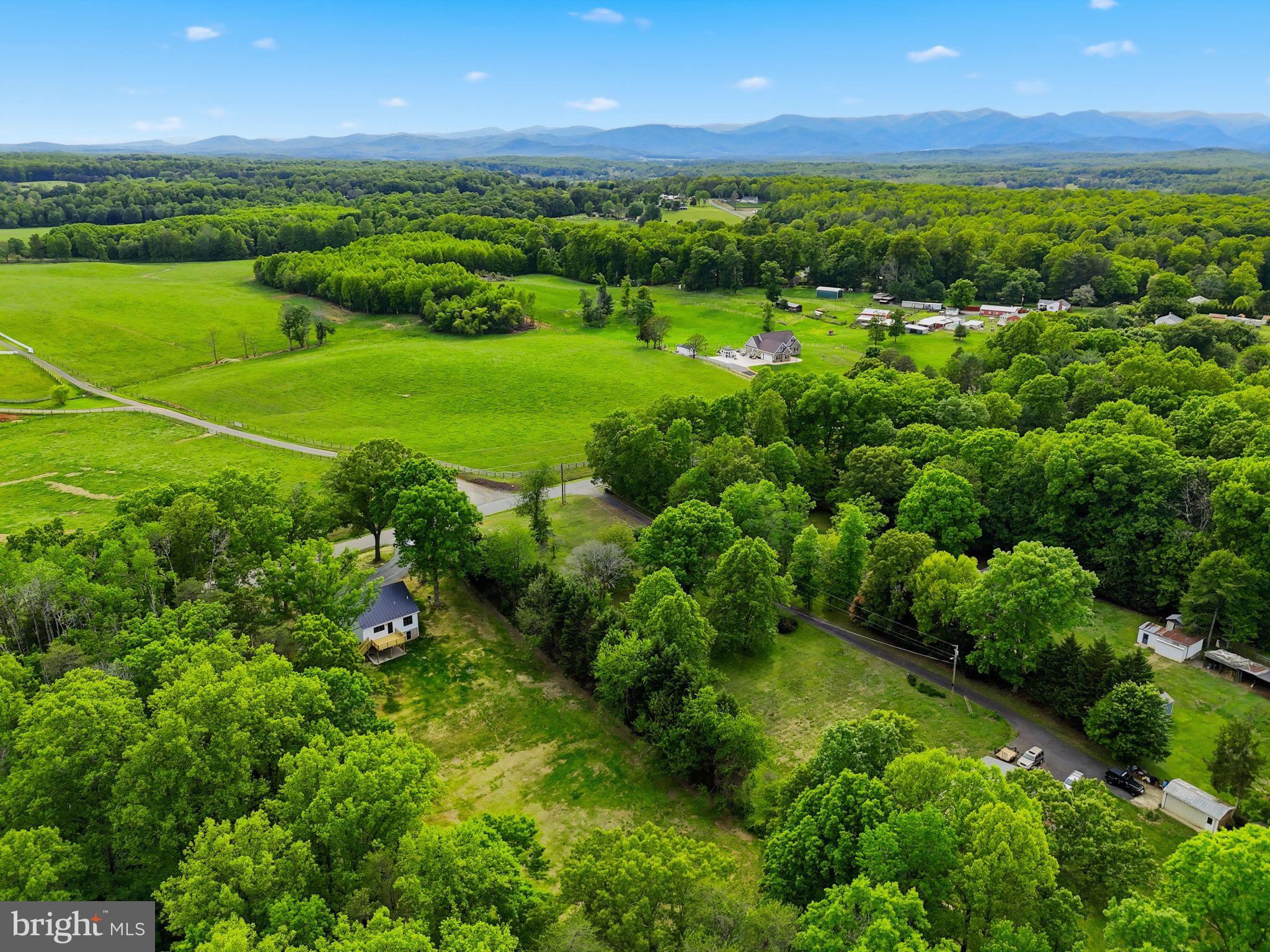 Reva, Virginia, 22735, United States, 2 Bedrooms Bedrooms, ,2 BathroomsBathrooms,Residential,For Sale,2048216