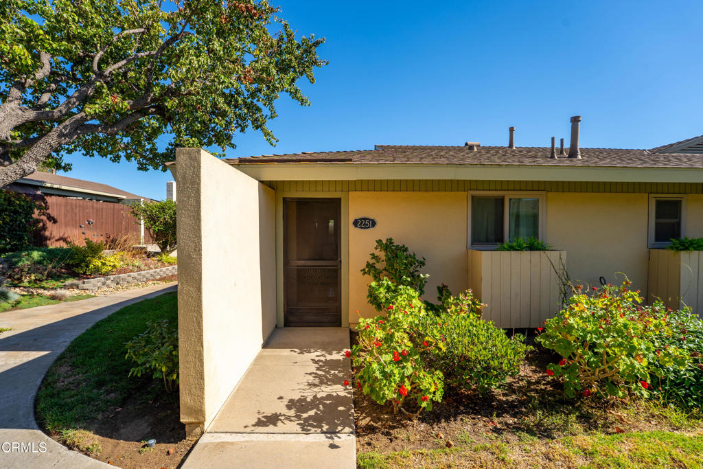 Camarillo, California, 93010, United States, 2 Bedrooms Bedrooms, ,2 BathroomsBathrooms,Residential,For Sale,1931047