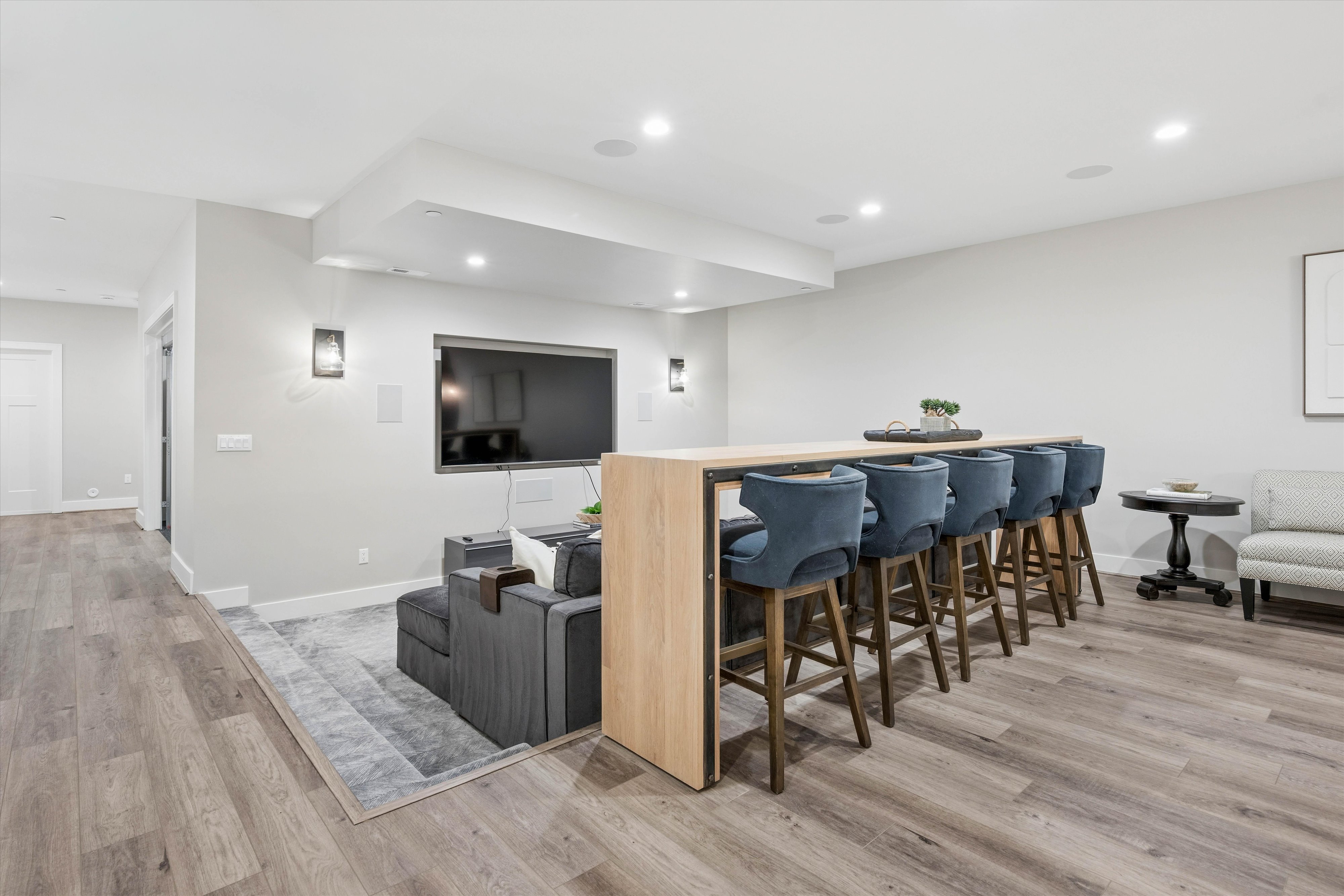  Modern Cherry Hills Masterpiece: Rare Main-Floor Luxury - 物件實景