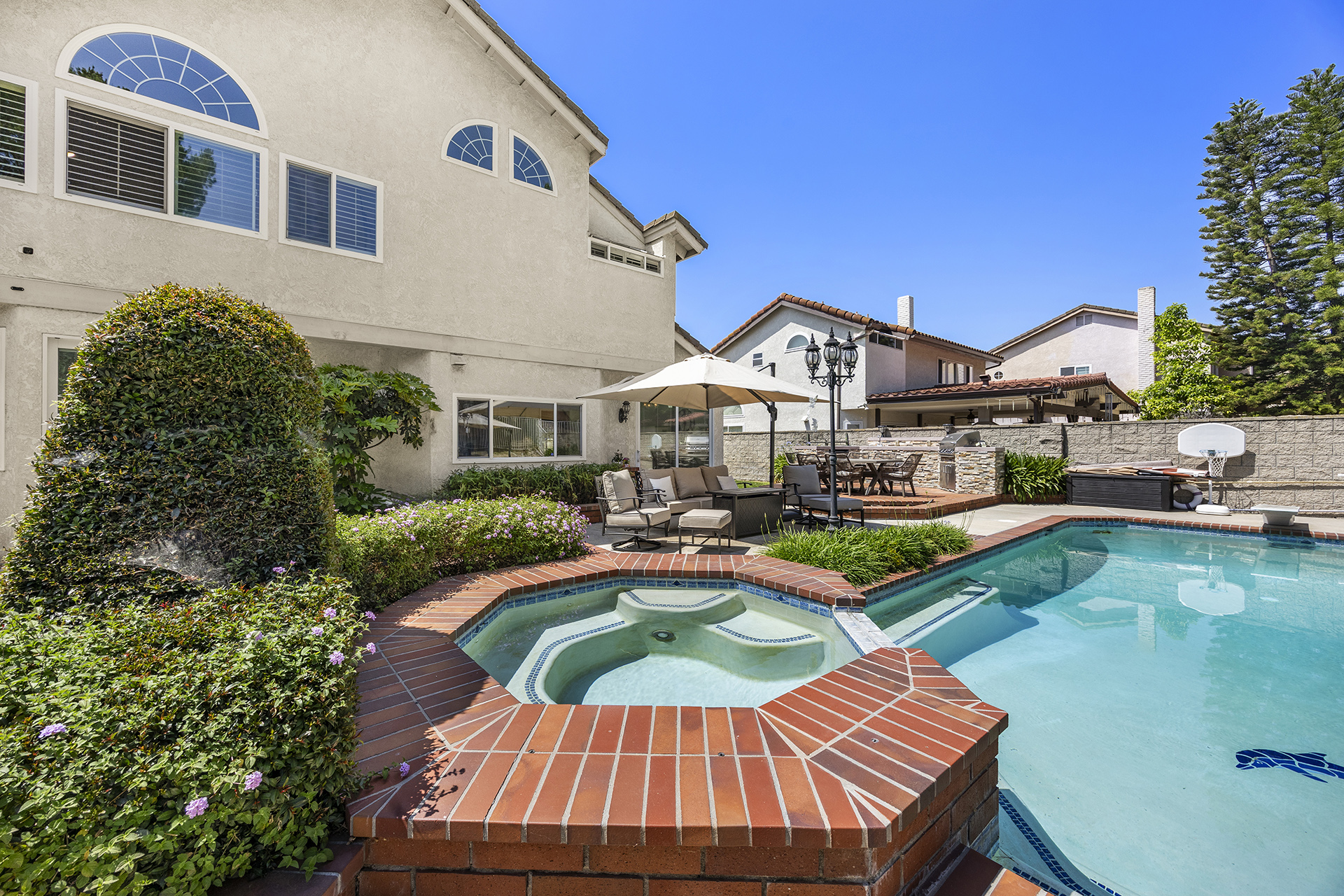 Walnut, California, 91789, United States, 5 Bedrooms Bedrooms, ,3 BathroomsBathrooms,Residential,For Sale,2048876