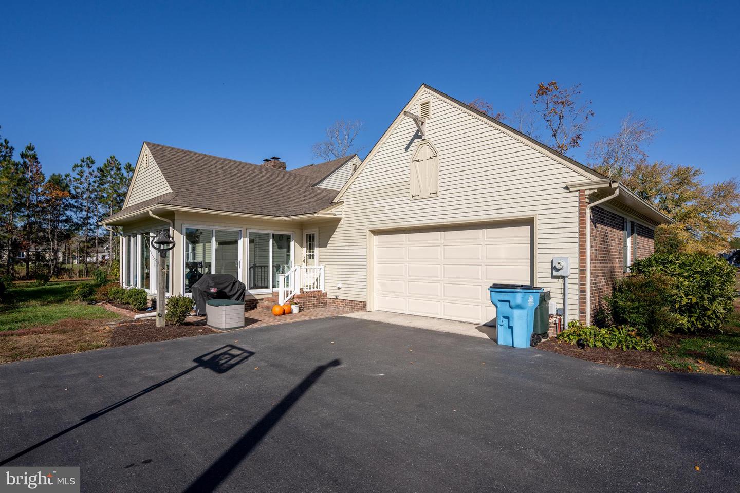 Salisbury, Maryland, 21804, United States, 4 Bedrooms Bedrooms, ,3 BathroomsBathrooms,Residential,For Sale,1996971