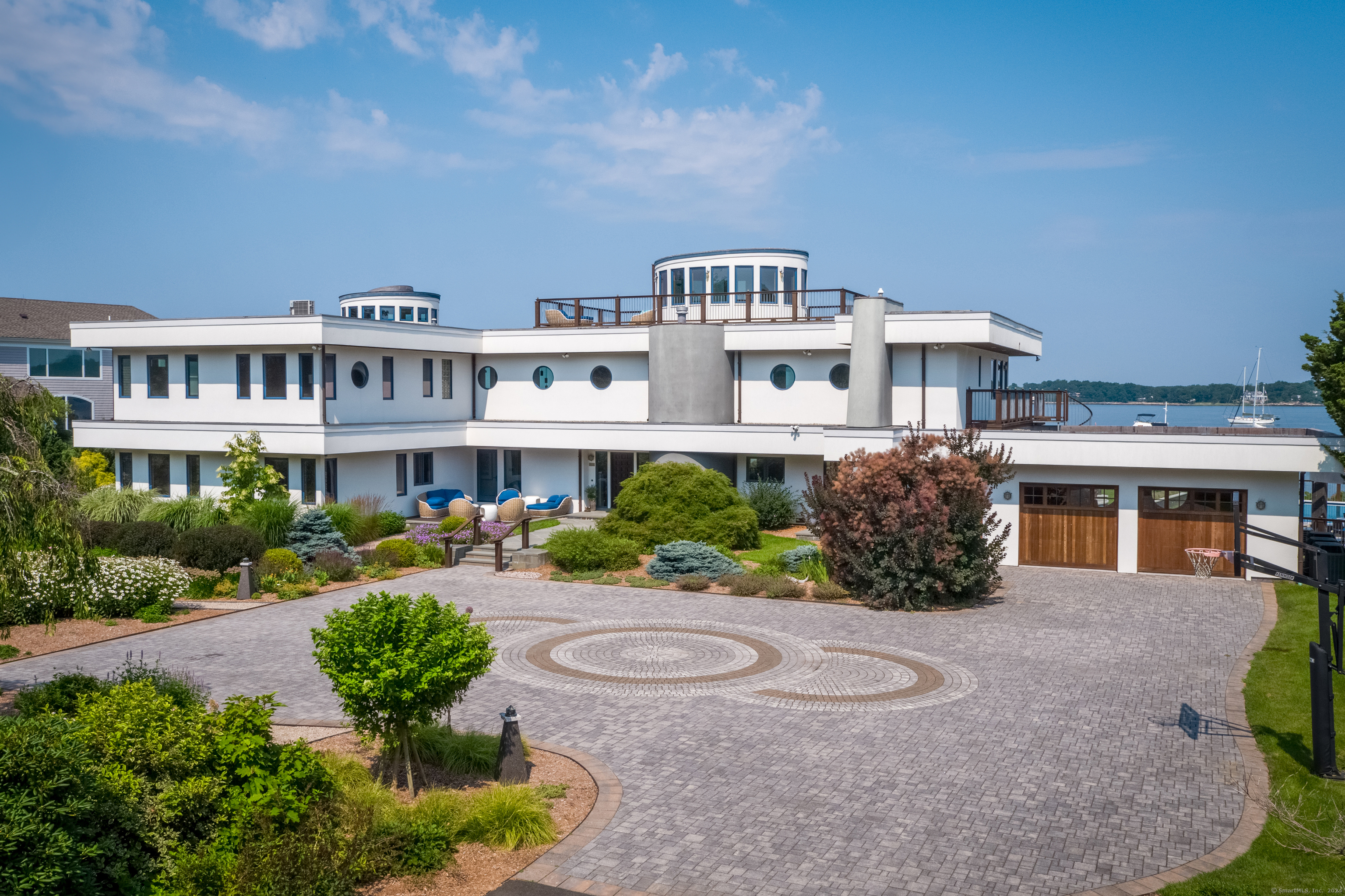 215 Uncas Point Road, Guilford, Connecticut, 06437, United States, 6 Bedrooms Bedrooms, ,5 BathroomsBathrooms,Residential,For Sale,215 Uncas Point Road,1580179