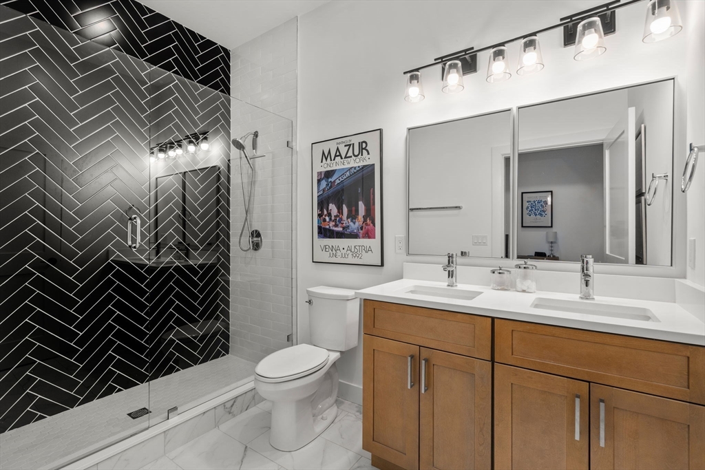 Boston, Massachusetts, 02128, United States, 2 Bedrooms Bedrooms, ,2 BathroomsBathrooms,Residential,For Sale,1940693