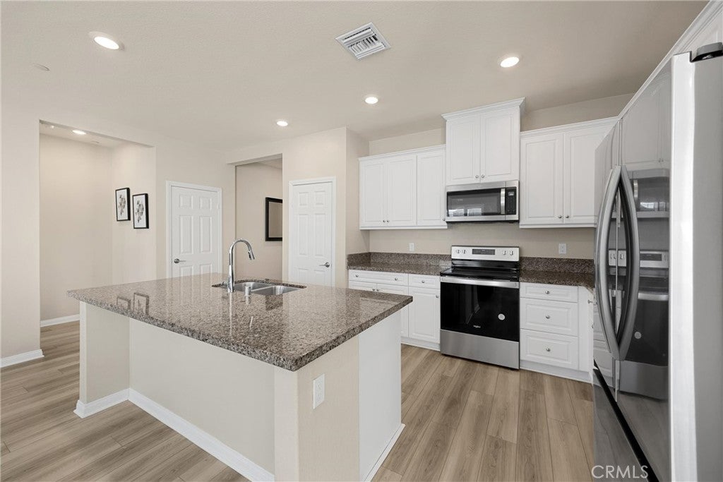 Winchester, California, 92596, United States, 3 Bedrooms Bedrooms, ,2 BathroomsBathrooms,Residential,For Sale,2005502