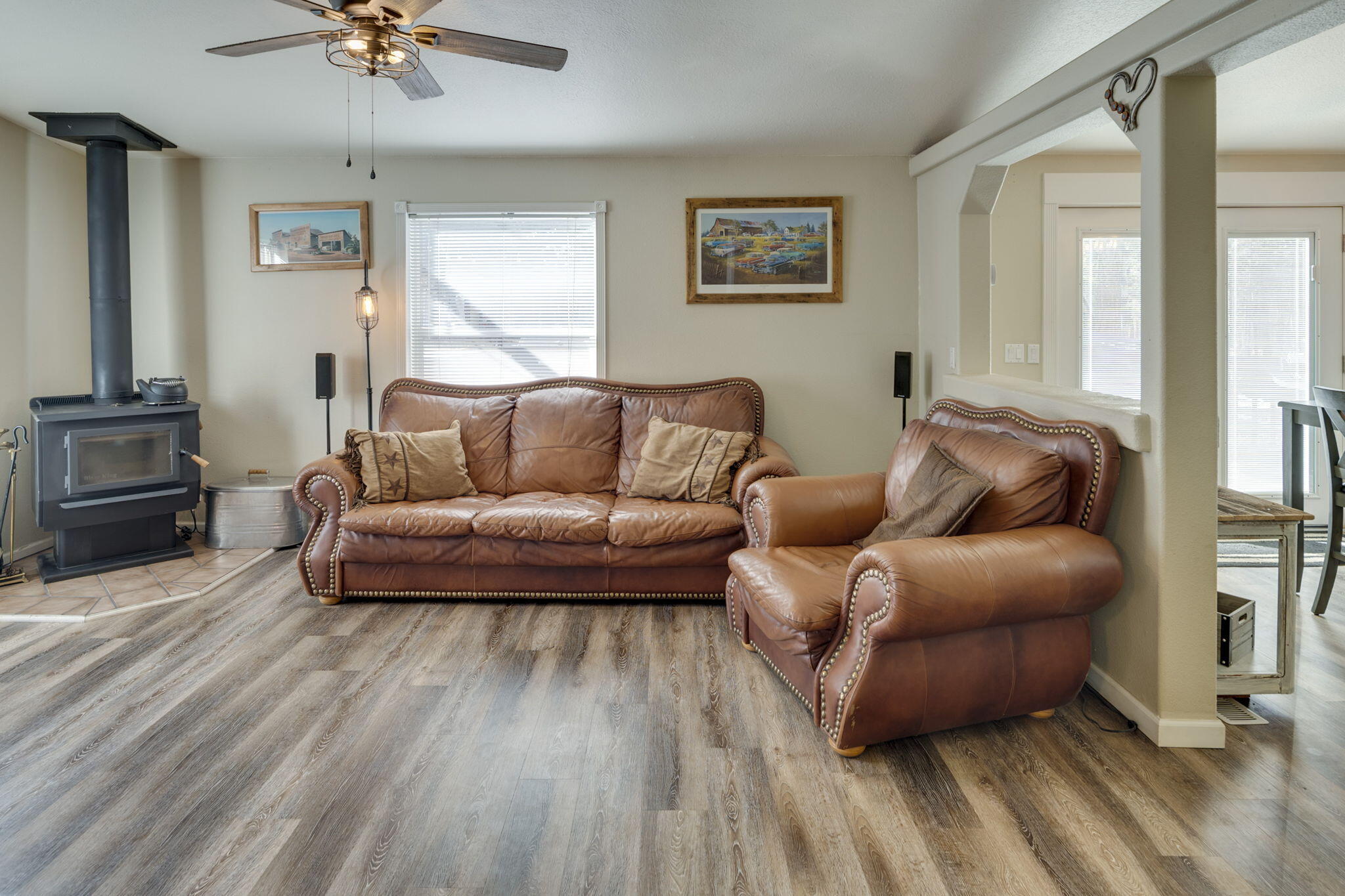 La Pine, Oregon, 97739, United States, 3 Bedrooms Bedrooms, ,2 BathroomsBathrooms,Residential,For Sale,1983422