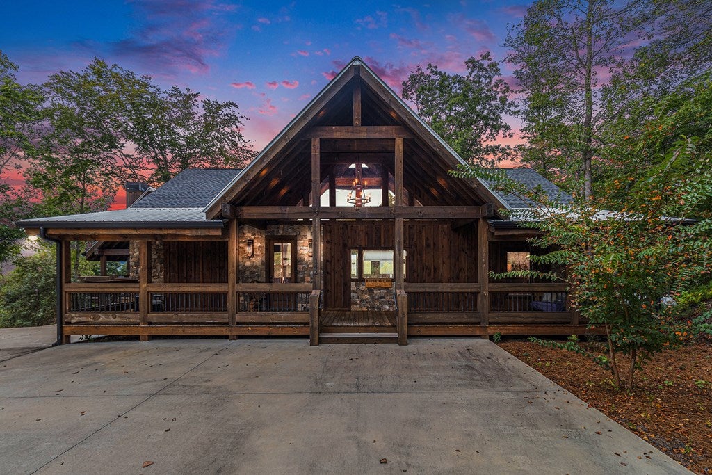 Ellijay, Georgia, 30540, United States, 5 Bedrooms Bedrooms, ,5 BathroomsBathrooms,Residential,For Sale,1952565