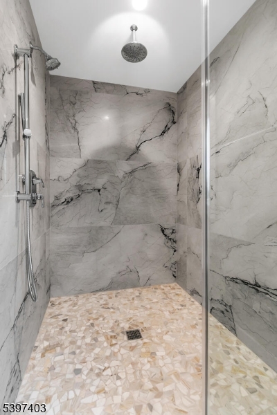 Bernards Twp., New Jersey, 07920, United States, 6 Bedrooms Bedrooms, ,5 BathroomsBathrooms,Residential,For Sale,2001685