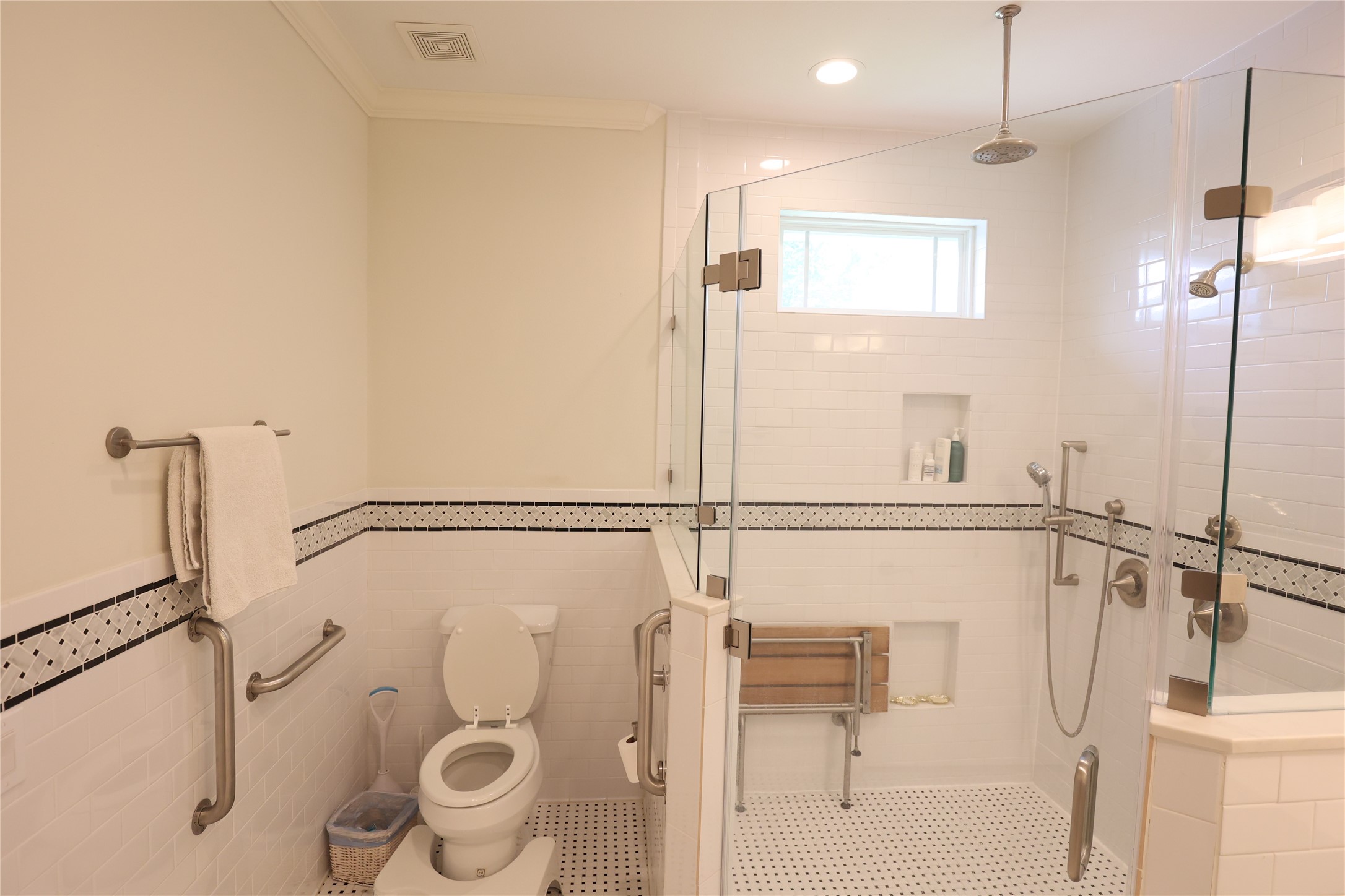 Houston, Texas, 77011, United States, 3 Bedrooms Bedrooms, ,2 BathroomsBathrooms,Residential,For Sale,1867410