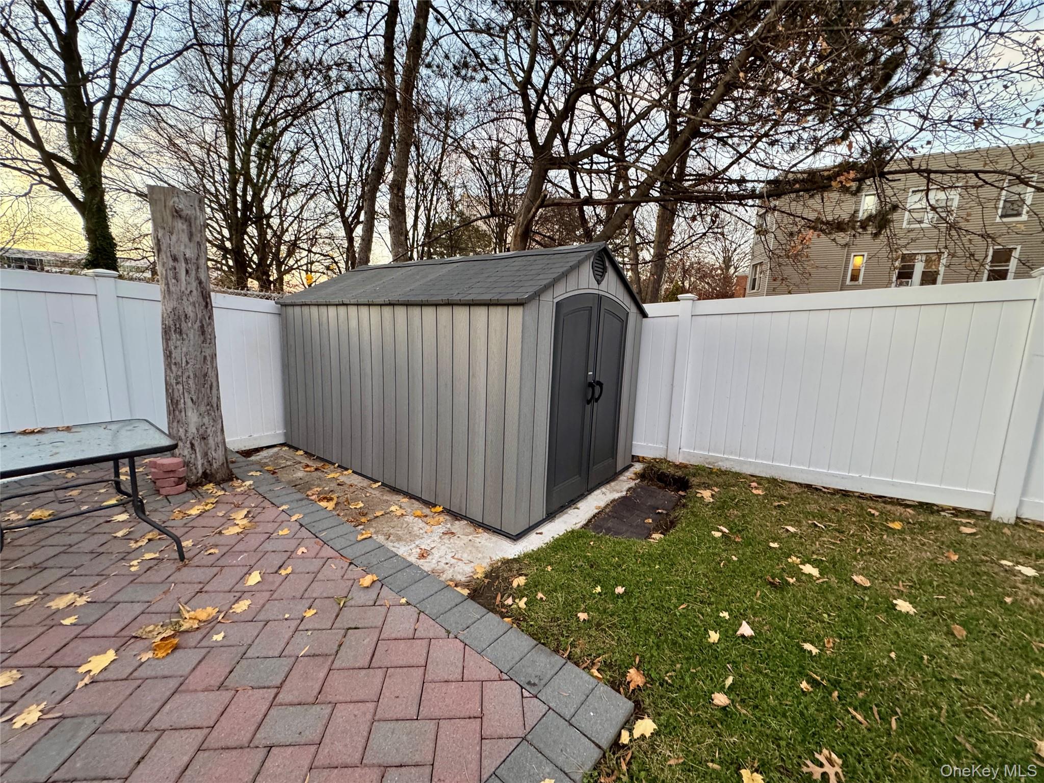 Bronx, New York, 10461, United States, 3 Bedrooms Bedrooms, ,2 BathroomsBathrooms,Residential,For Sale,2002053