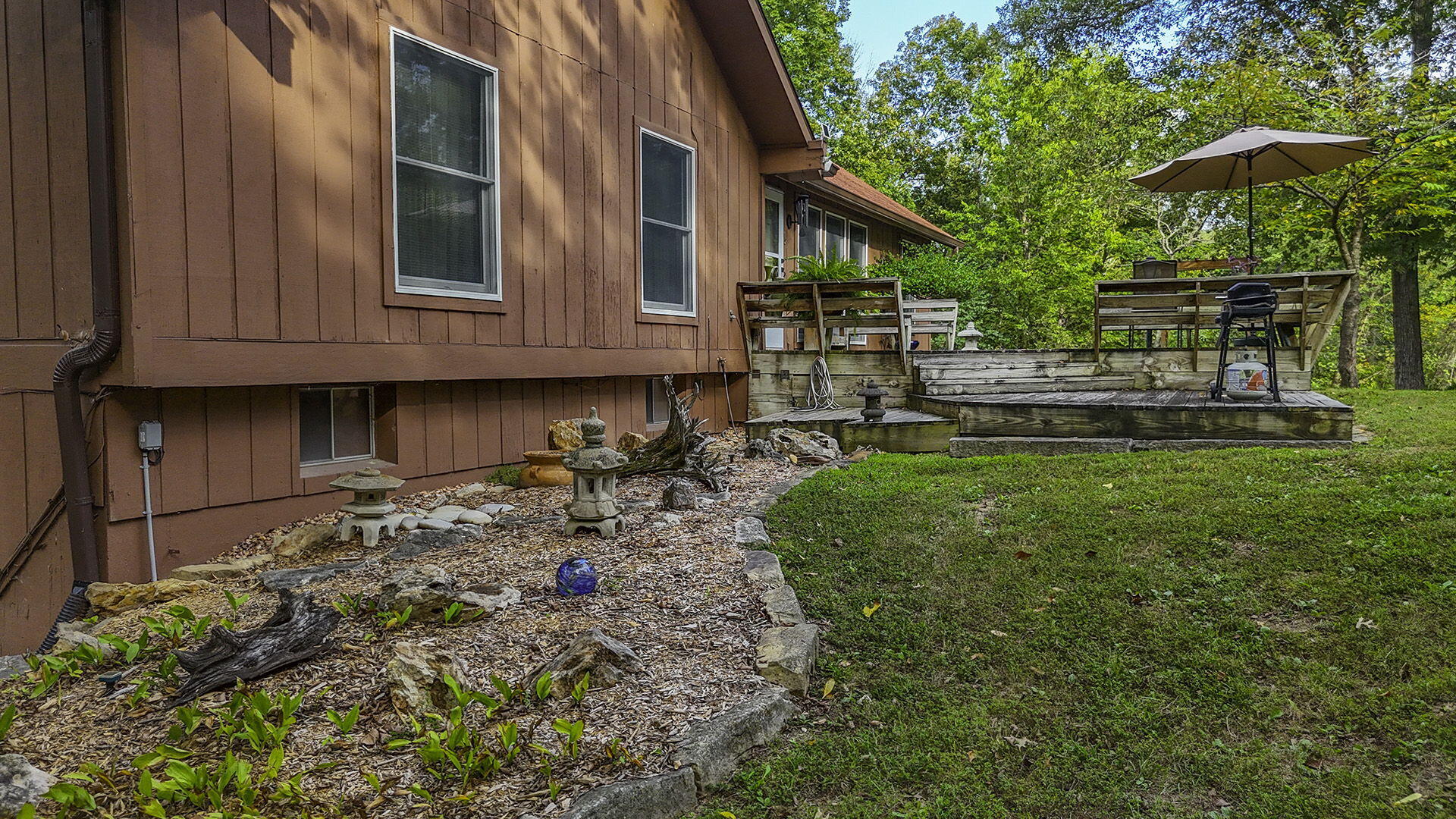COLUMBIA, Missouri, 65203, United States, 5 Bedrooms Bedrooms, ,3 BathroomsBathrooms,Residential,For Sale,1975322