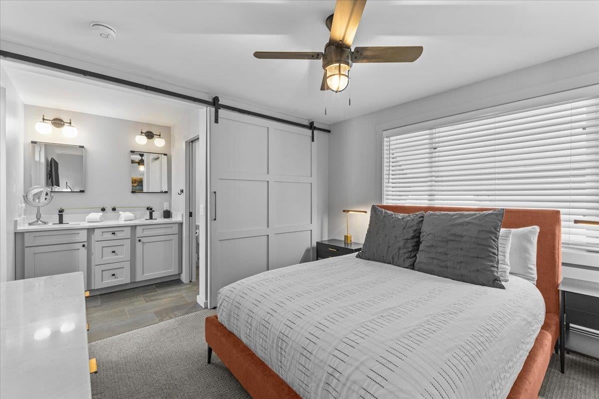 Stowe, Vermont, 05672, United States, 2 Bedrooms Bedrooms, ,2 BathroomsBathrooms,Residential,For Sale,1686552