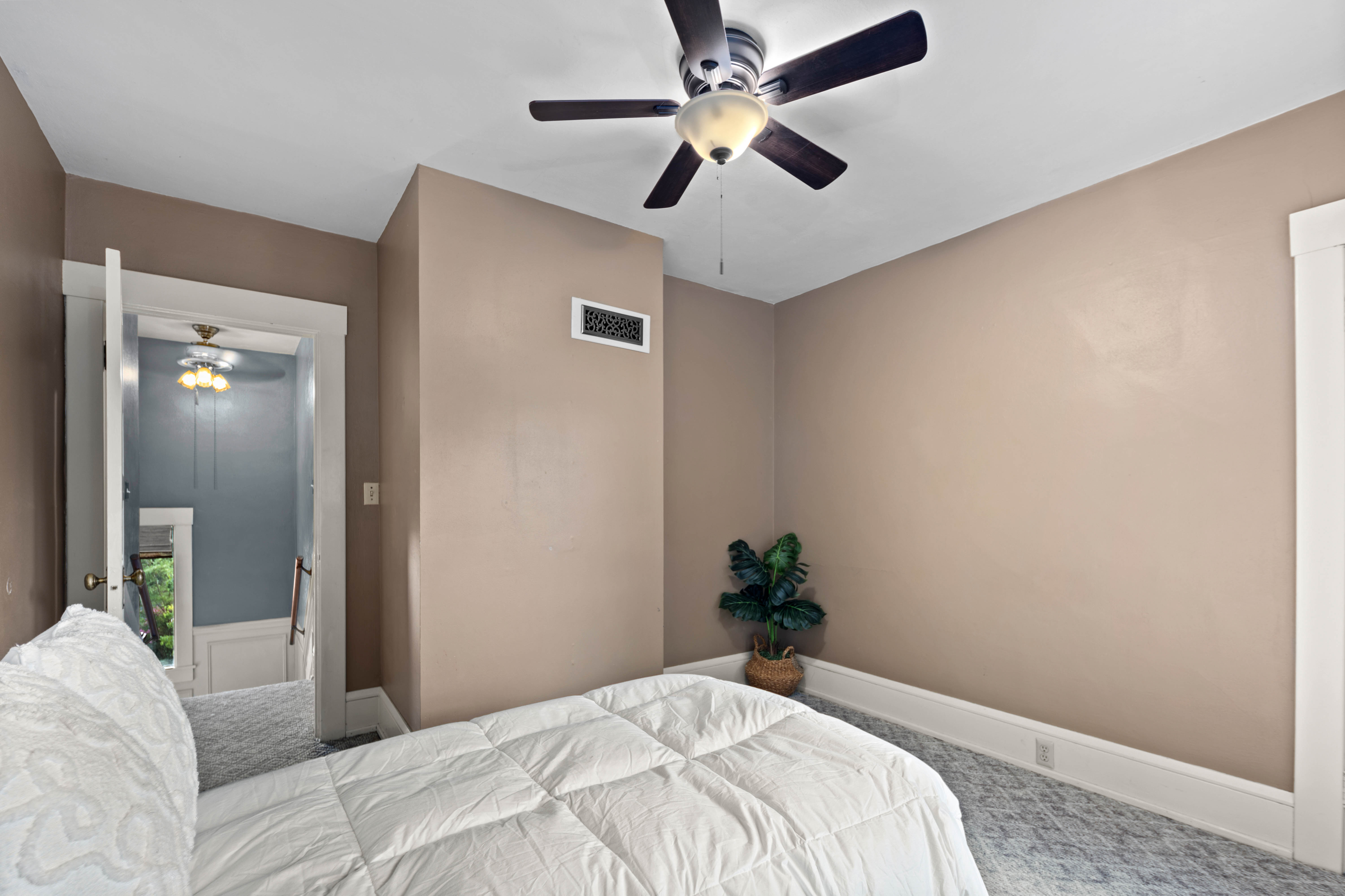  732 S. Summit Ave, Bremerton, WA 98312 - 物件實景