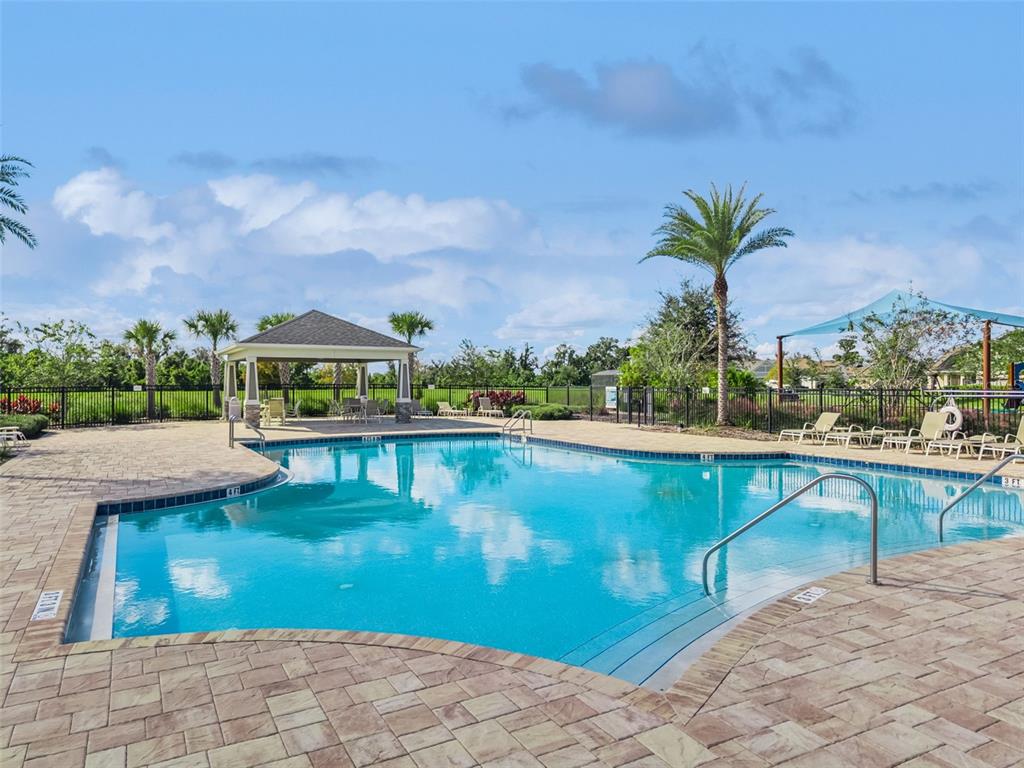 Ocoee, Florida, 34761, United States, 4 Bedrooms Bedrooms, ,3 BathroomsBathrooms,Residential,For Sale,1981980