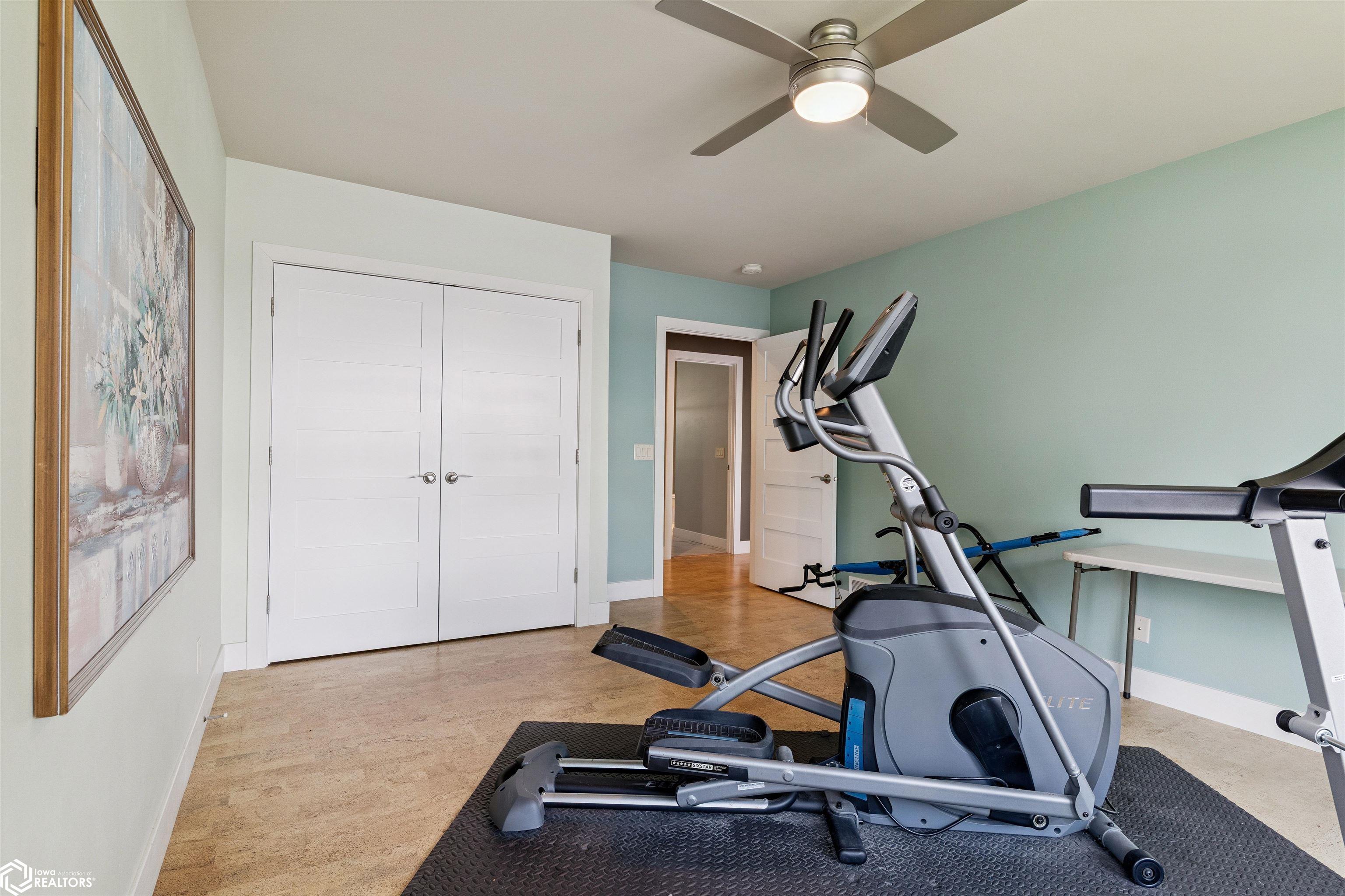 Burlington, Iowa, 52601, United States, 3 Bedrooms Bedrooms, ,3 BathroomsBathrooms,Residential,For Sale,1879200