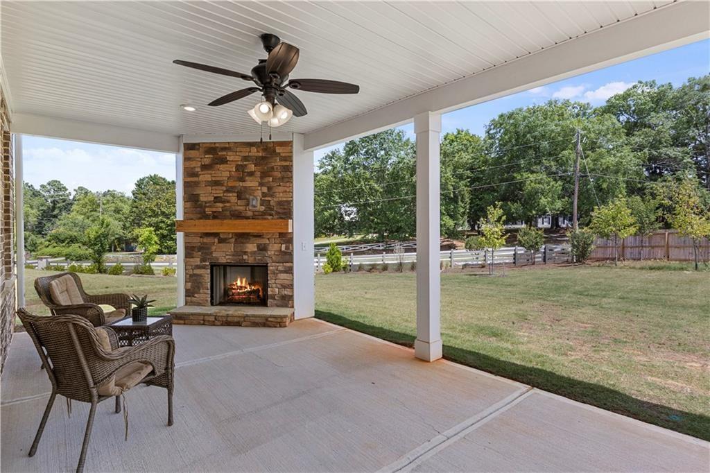 Stockbridge, Georgia, 30281, United States, 5 Bedrooms Bedrooms, ,4 BathroomsBathrooms,Residential,For Sale,1983695