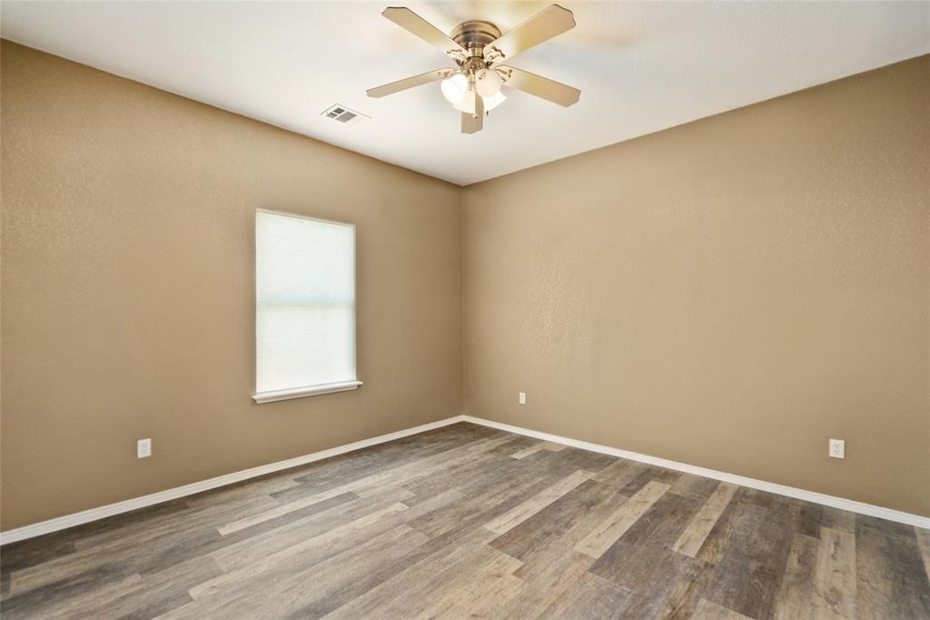 Fort Worth, Texas, 76110, United States, 6 Bedrooms Bedrooms, ,4 BathroomsBathrooms,Residential,For Sale,1837123