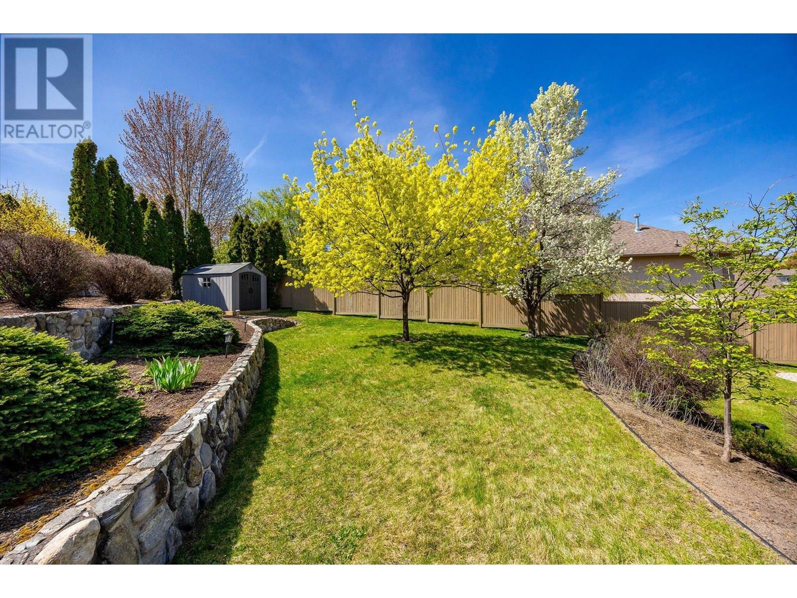 KELOWNA, British Columbia, V1W 4K9, CA, 4 Bedrooms Bedrooms, ,3 BathroomsBathrooms,Residential,For Sale,1865422