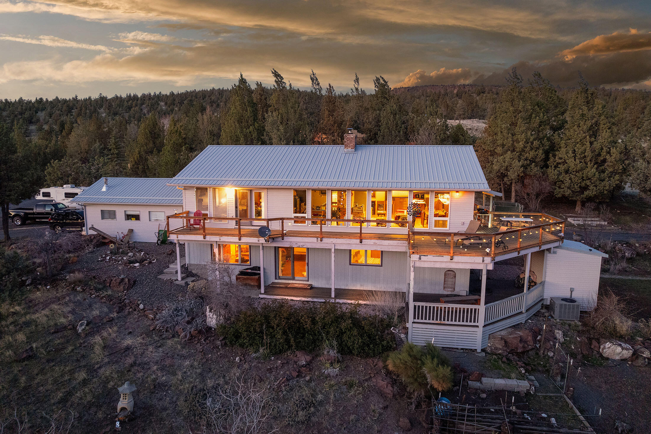 Prineville, Oregon, 97754, United States, 3 Bedrooms Bedrooms, ,3 BathroomsBathrooms,Residential,For Sale,1847629